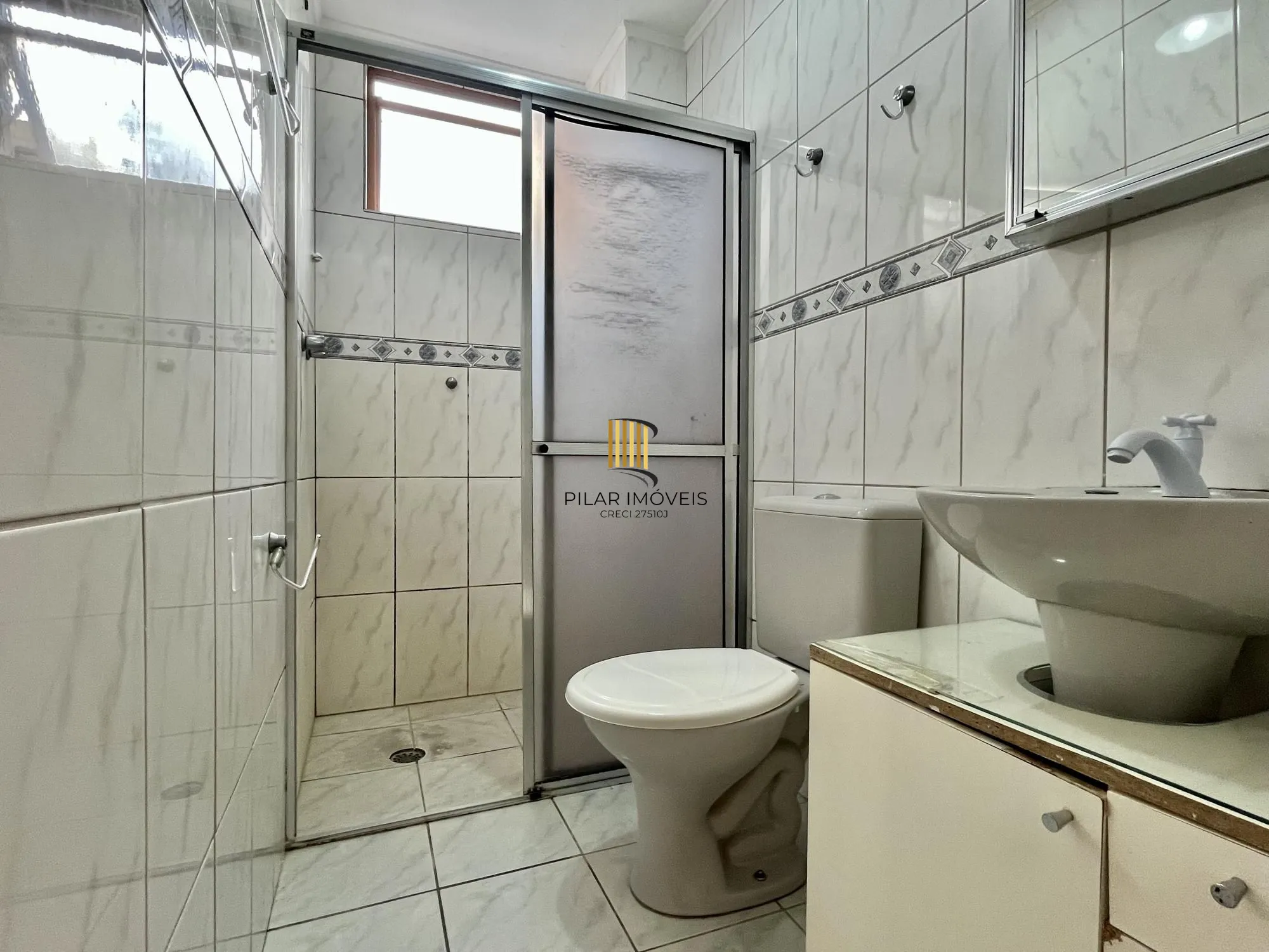 APARTAMENTO 1 DORMITÓRIO COM VAGA DE GARAGEM