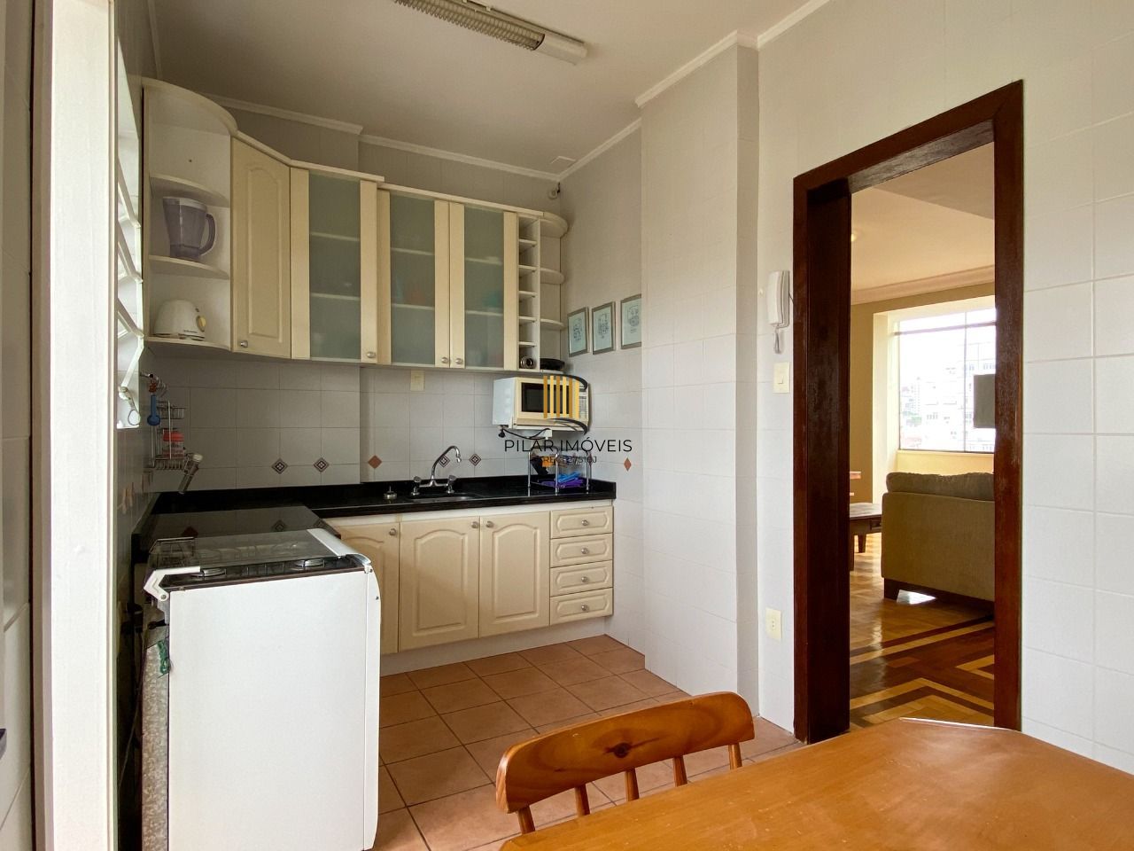 Apartamento 2 dormitórios, com linda vista, em frente ao Hospital de Clínicas