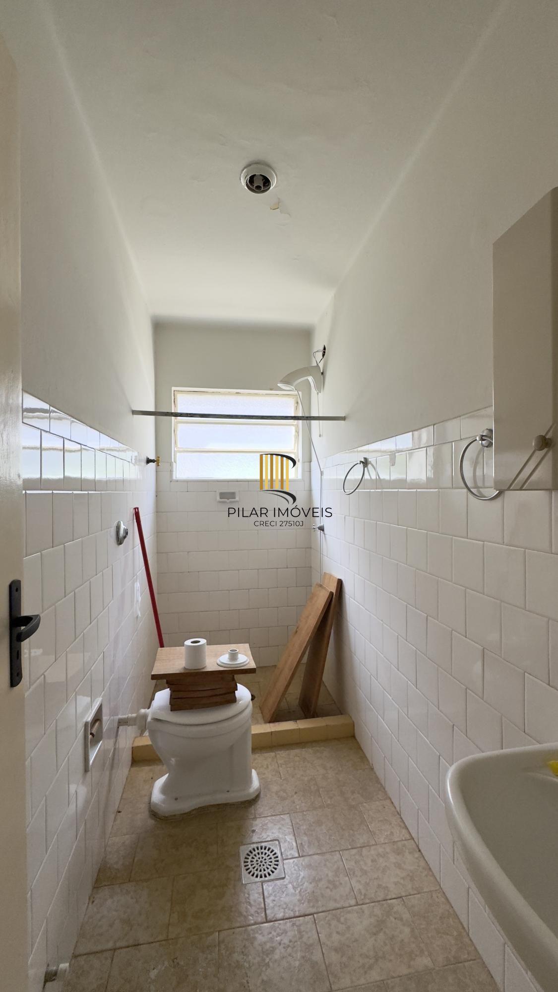 Apartamento 1 dormitório amplo, com excelente localização no Menino Deus