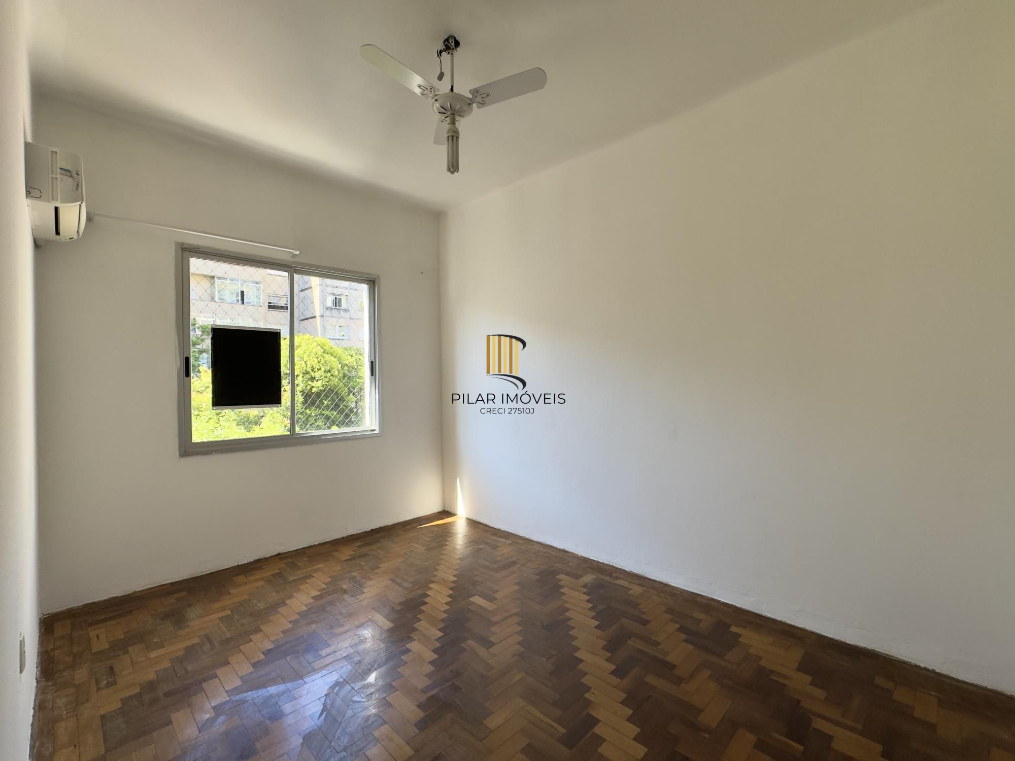 Apartamento 2 dormitórios super silencioso no Centro Histórico