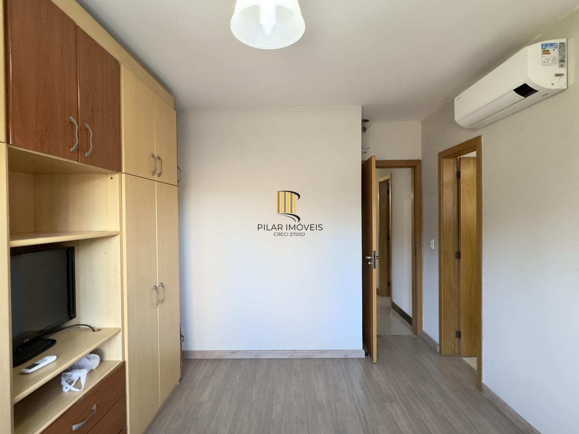 APARTAMENTO 2 DORMITÓRIOS, SENDO 1 SUÍTE COM VAGA DE GARAGEM NO BAIRRO SANTANA