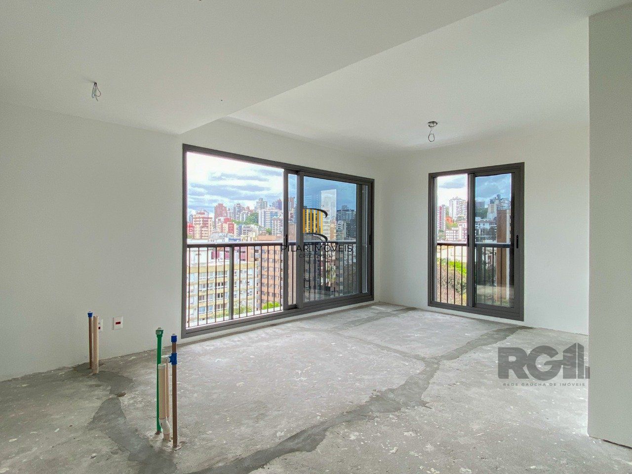 APARTAMENTO 2 DORMITÓRIOS COM VISTA DEFINIDA NA PARTE PLANA DO BELA VISTA - Pilar Imóveis
