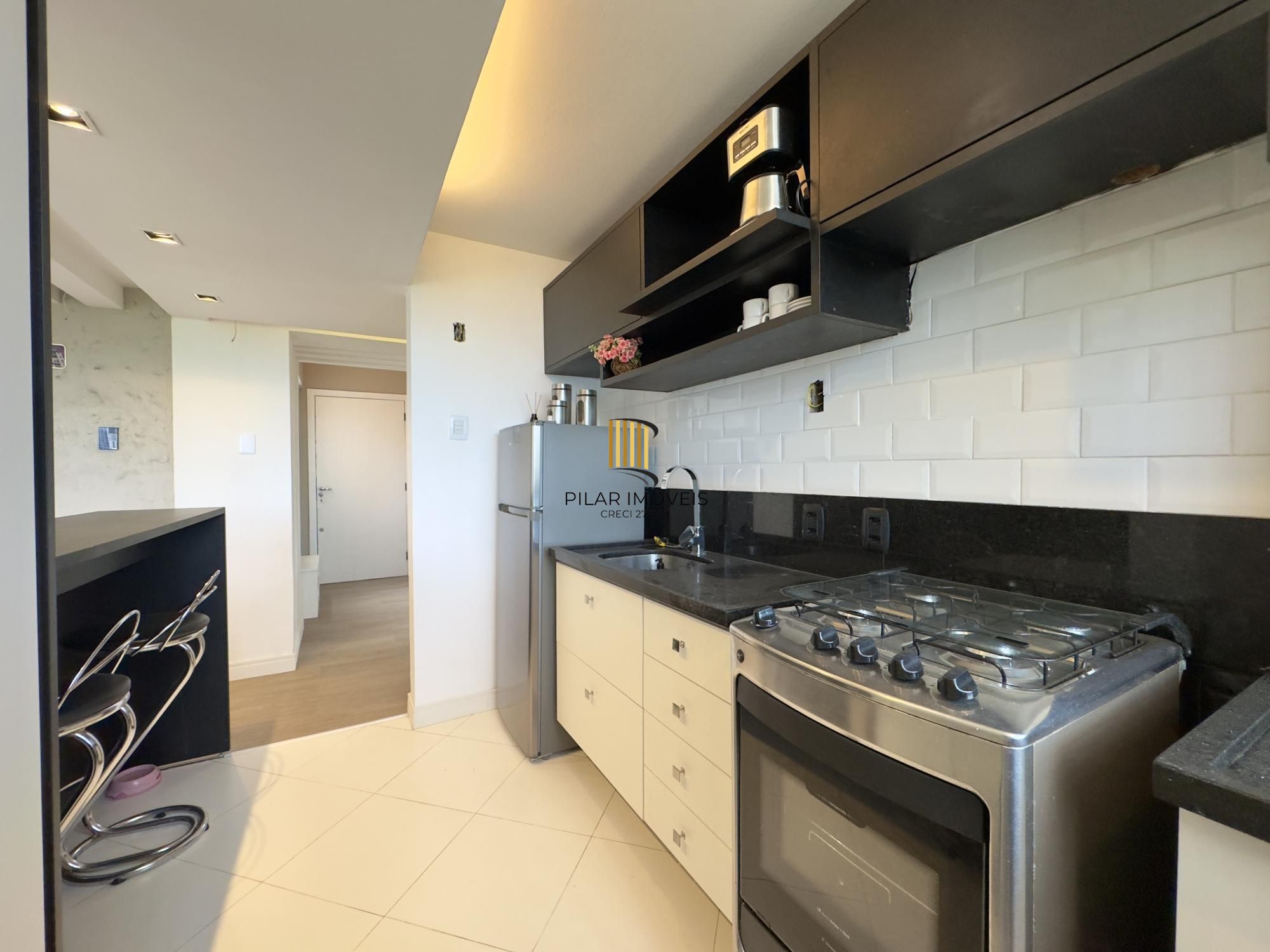 Apartamento reformado com vista definida, ótima localização no Centro Histórico