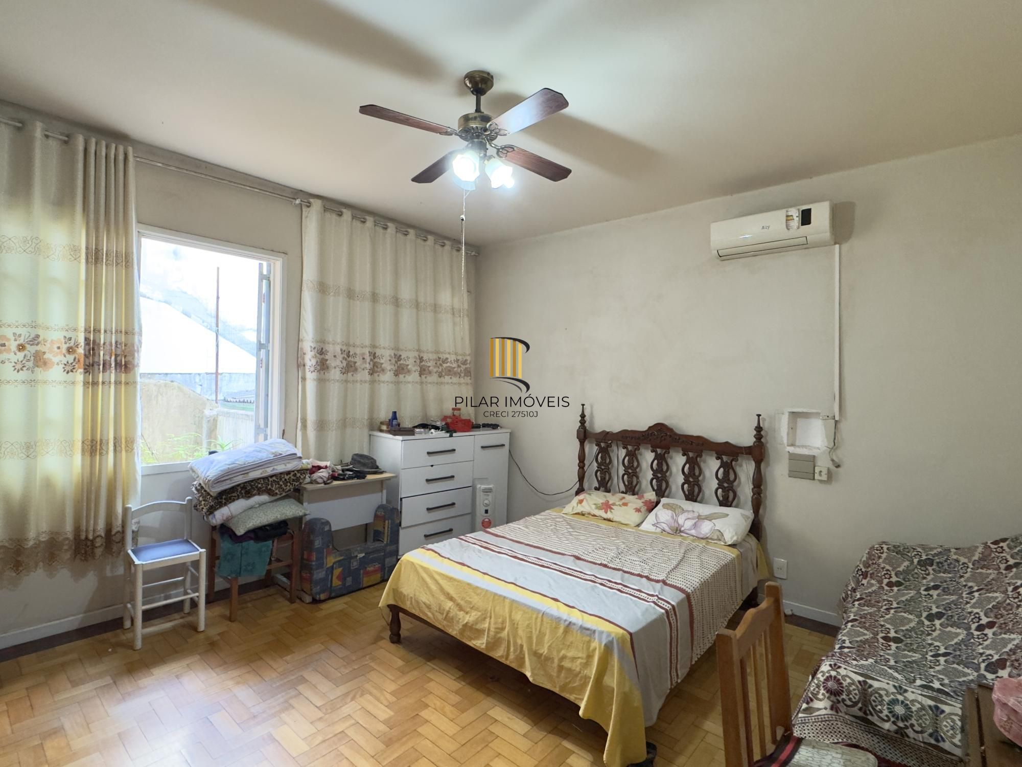 Apartamento 2 dormitórios com pátio