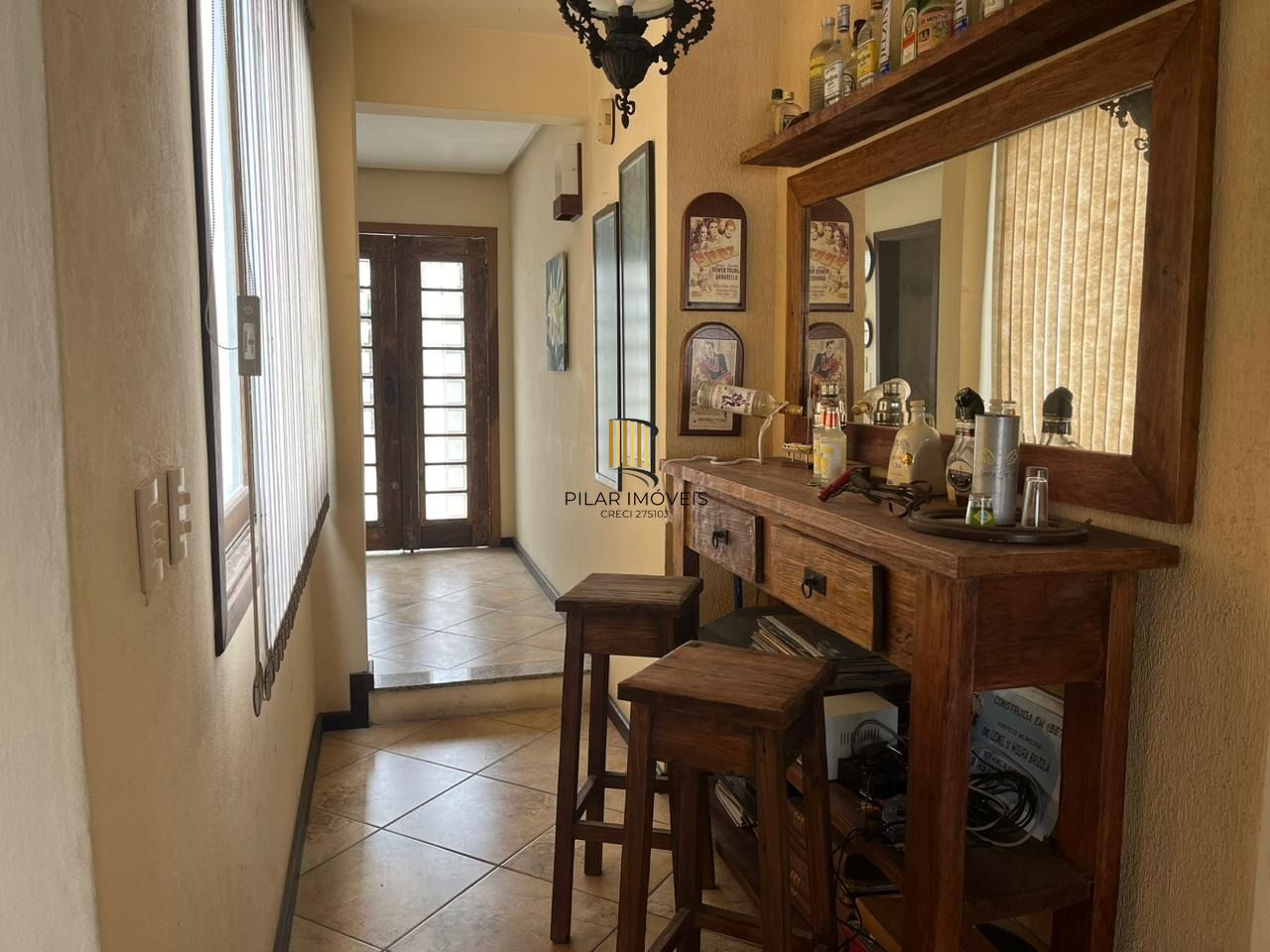 Casa para Venda - 350m², 2 dormitórios, sendo 2 suites, 2 vagas - Centro Histórico