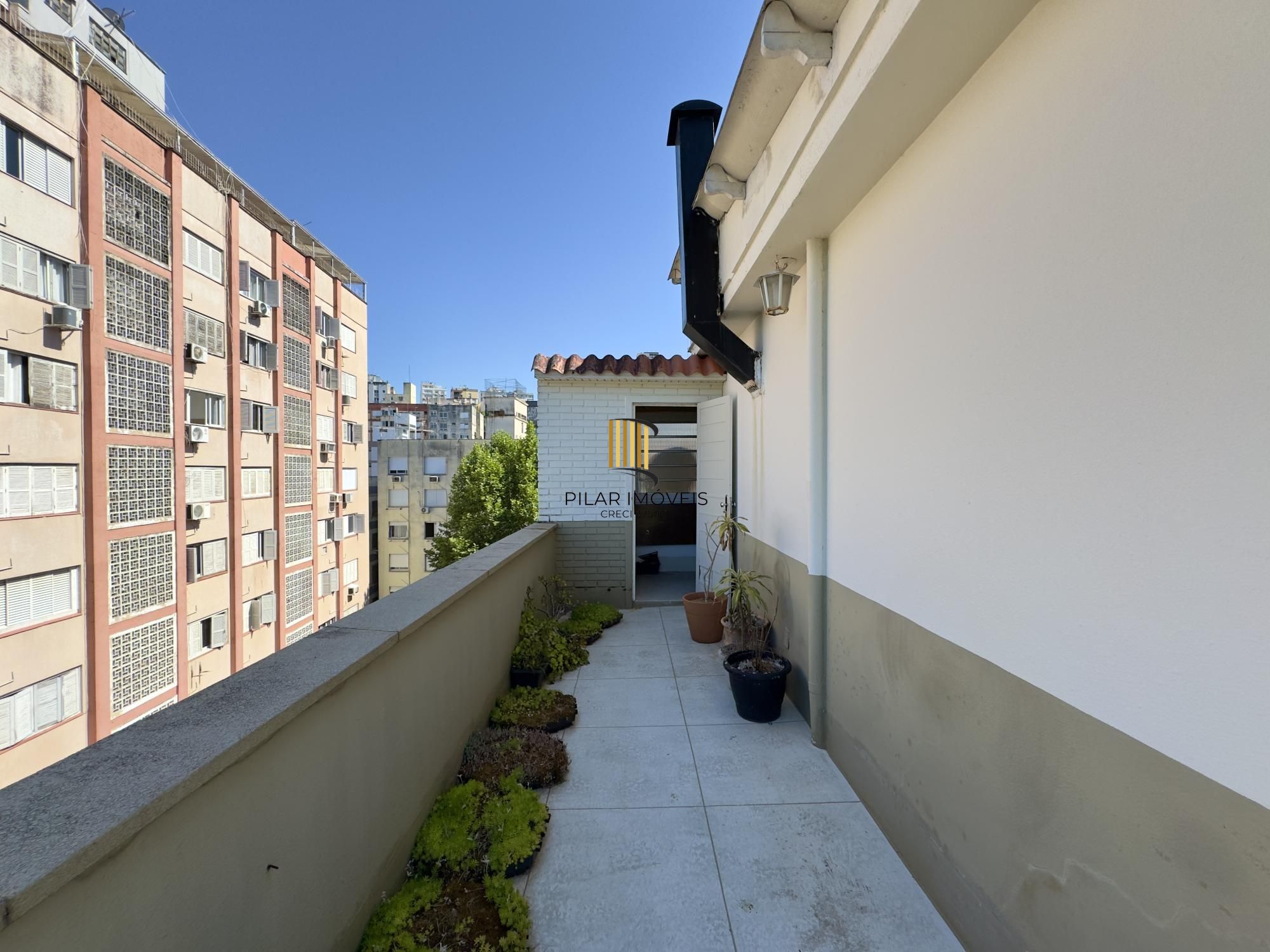 Cobertura 2 dormitórios no bairro Centro Histórico