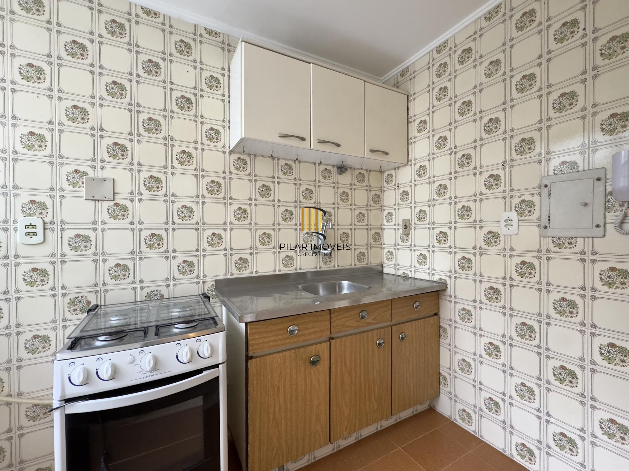 APARTAMENTO 1 DORMITÓRIO EM ANDAR ALTO NO CENTRO HISTÓRICO