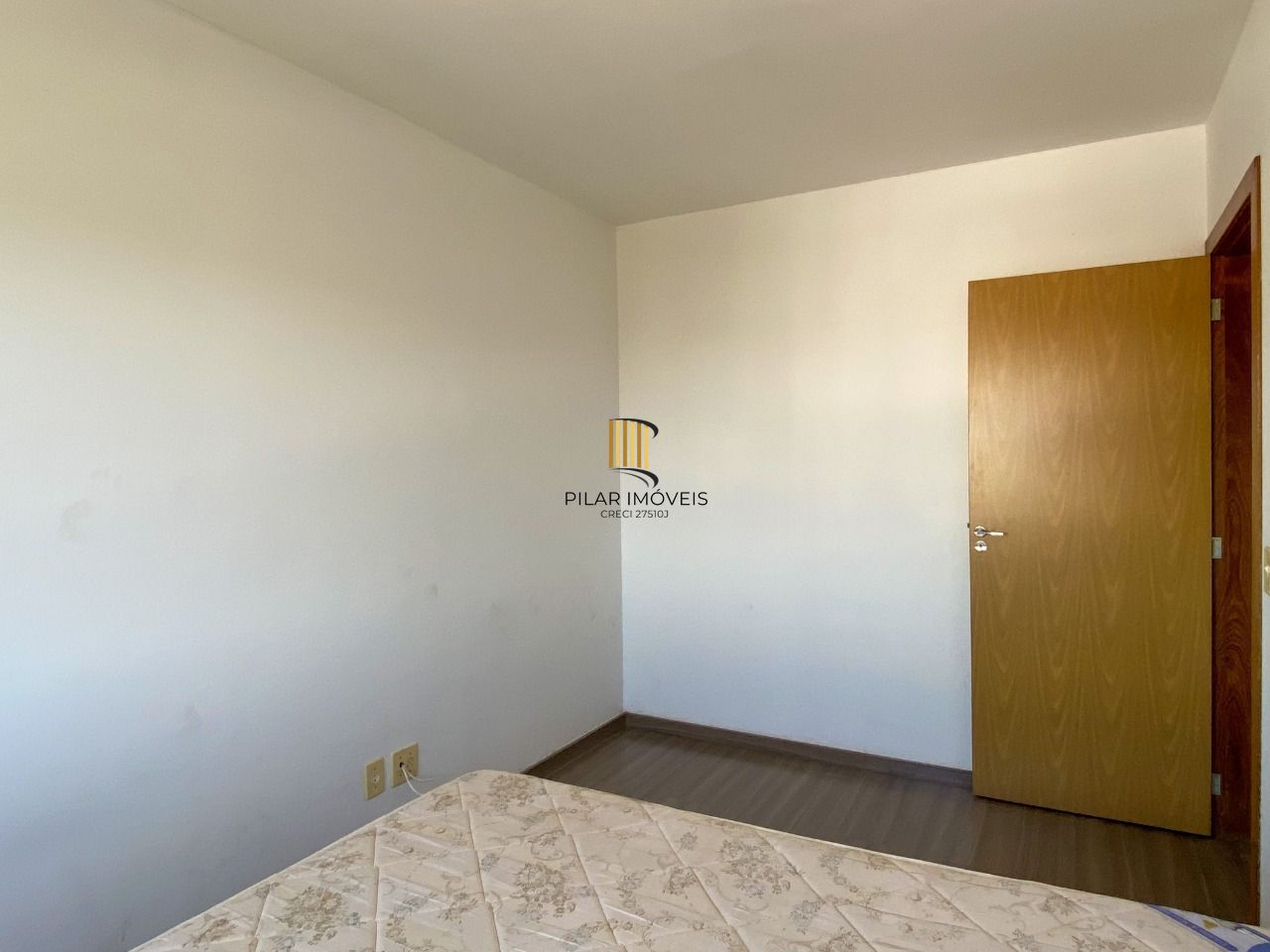 Apartamento 2 dormitórios, com vaga de garagem na Avenida Cavalhada