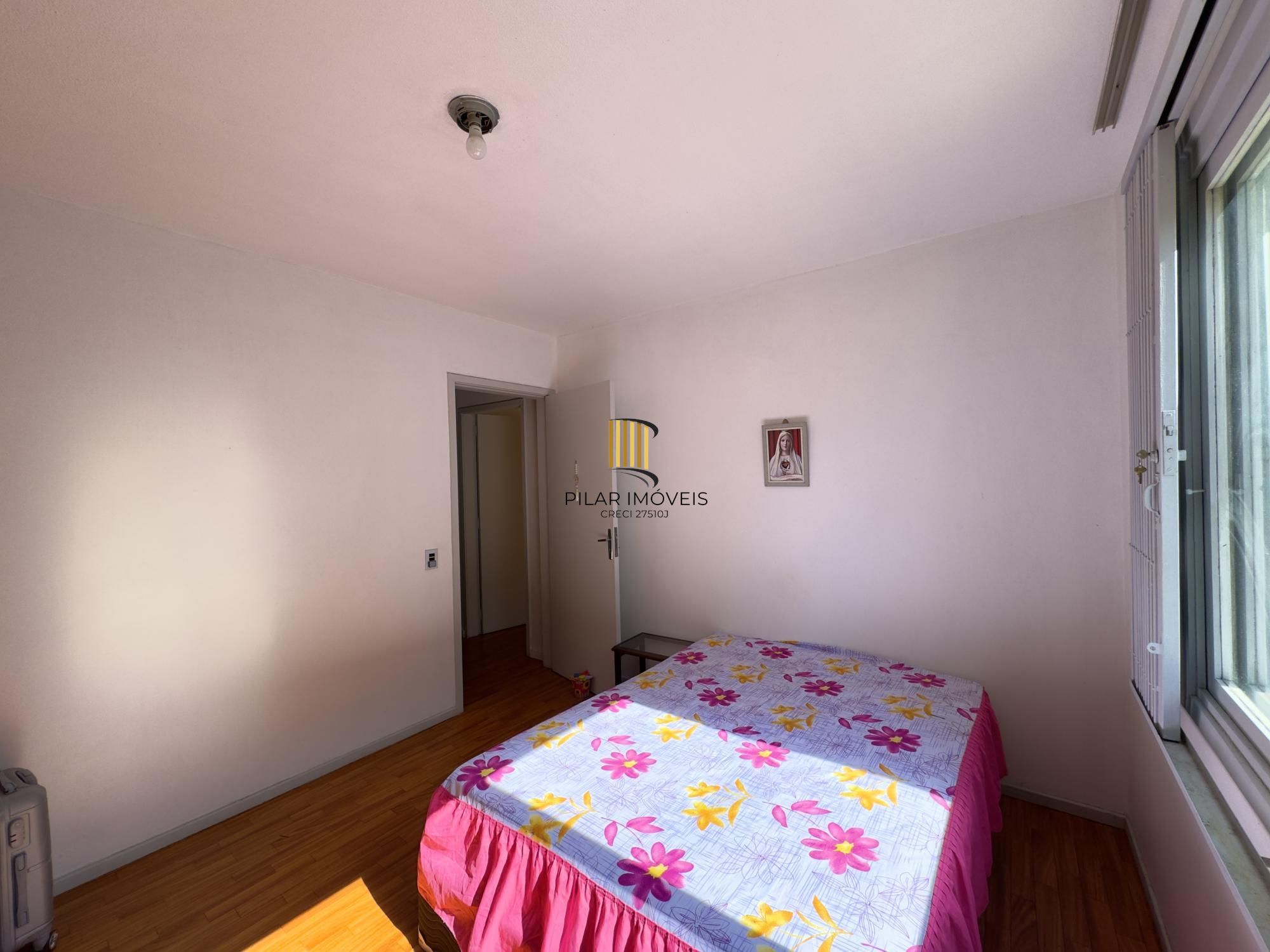 Apartamento 2 dormitório ensolarado e póximo ao Carrefour no bairro Partenon