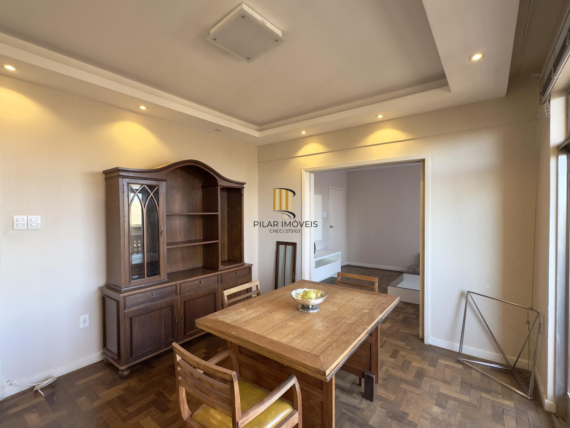 APARTAMENTO 3 DORMITÓRIOS COM LINDA VISTA DA CATEDRAL NO CENTRO HISTÓRICO