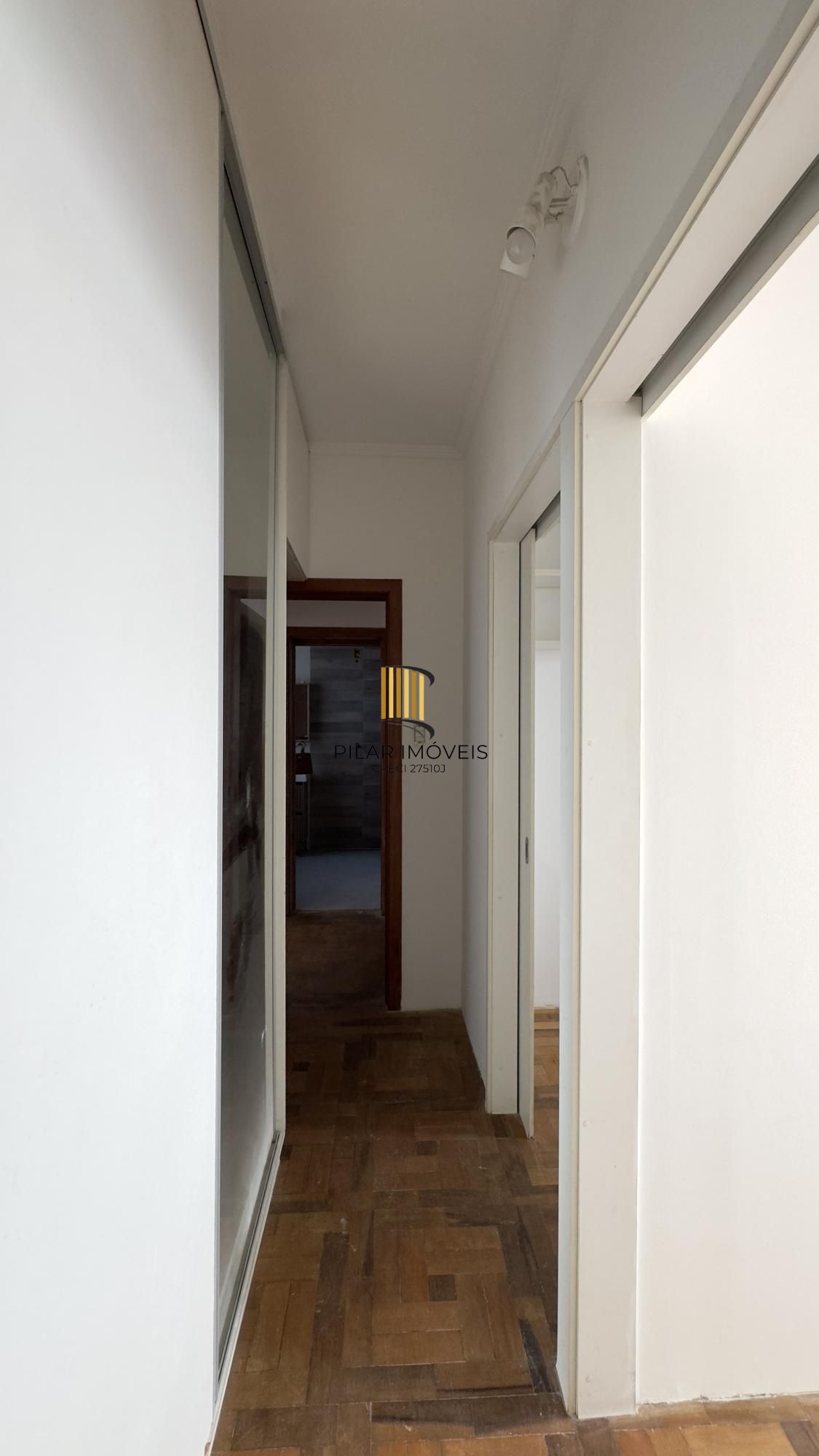 Apartamento reformado de 68m², 2 dormitórios no bairro Praia de Belas