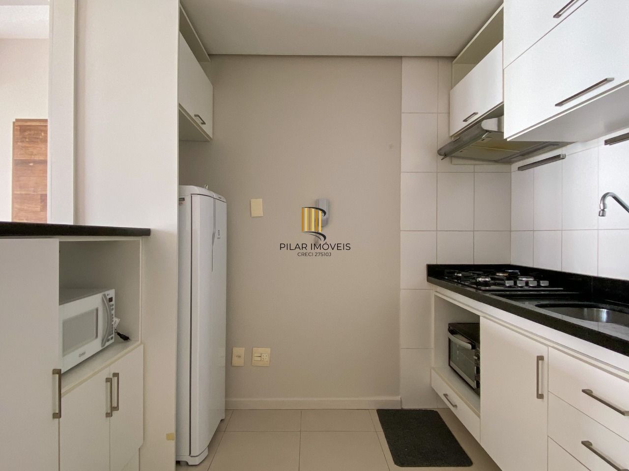 Apartamento completamente mobiliado em prédio com infra no Centro Histórico