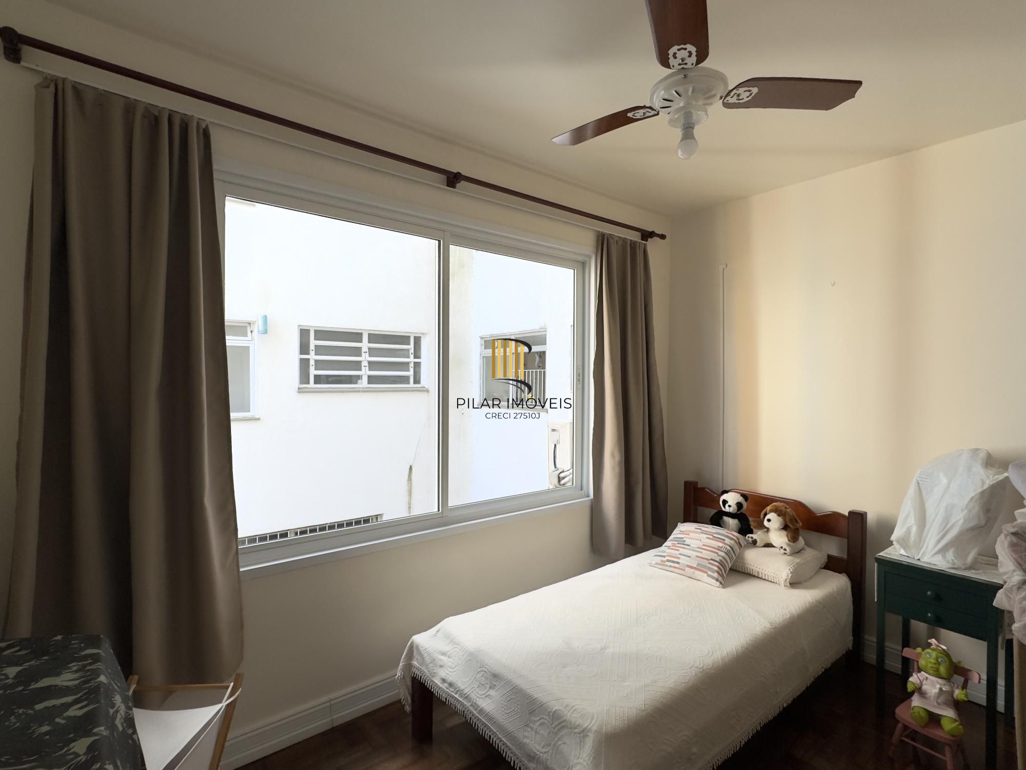 APARTAMENTO 2 DORMITÓRIOS COM PEÇAS AMPLAS NO CENTRO HISTÓRICO