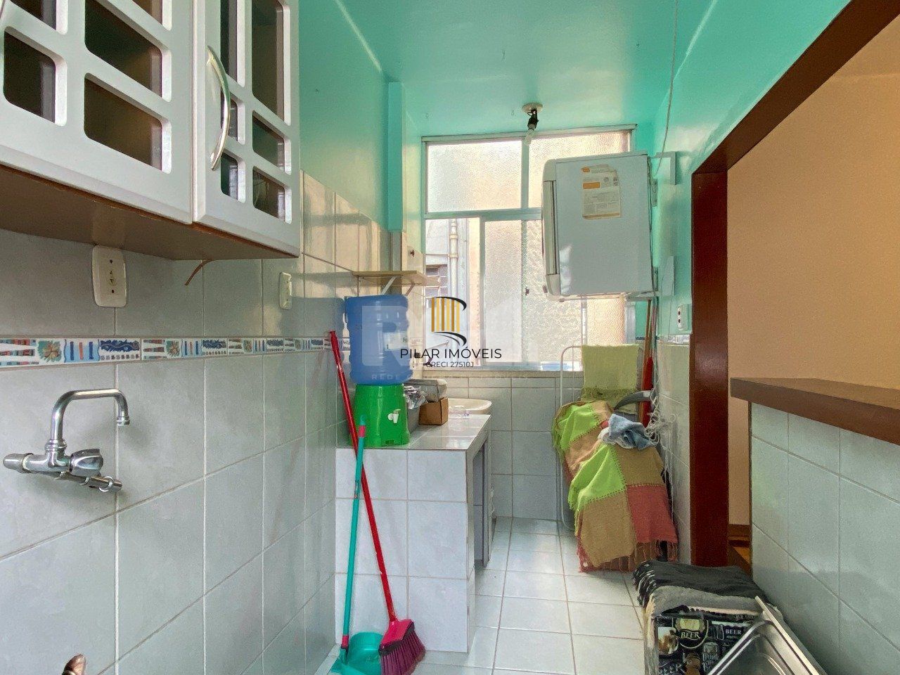 Apartamento 1 dormitório, de frente, com ótima posição solar, no Centro Histórico
