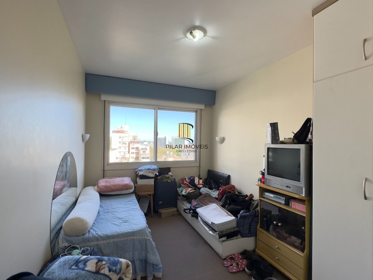APARTAMENTO 2 DORMITÓRIOS COM LAVABO E VISTA DEFINIDA NO CENTRO HISTÓRICO