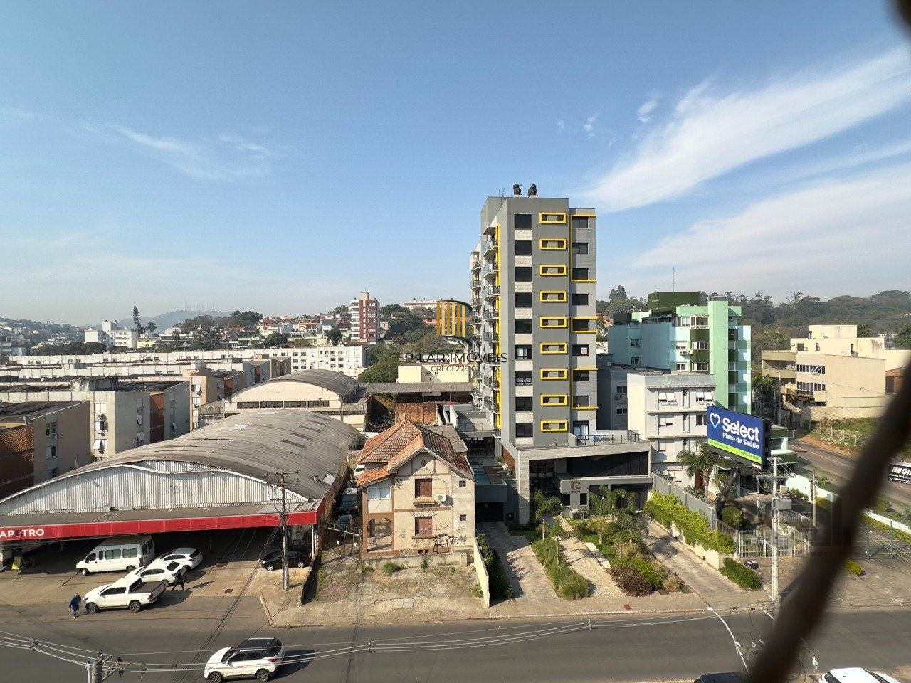 COBERTURA COM 174M², DE FRENTE, 3 DORMITÓRIOS, EM ÓTIMA LOCALIZAÇÃO NO MENINO DEUS