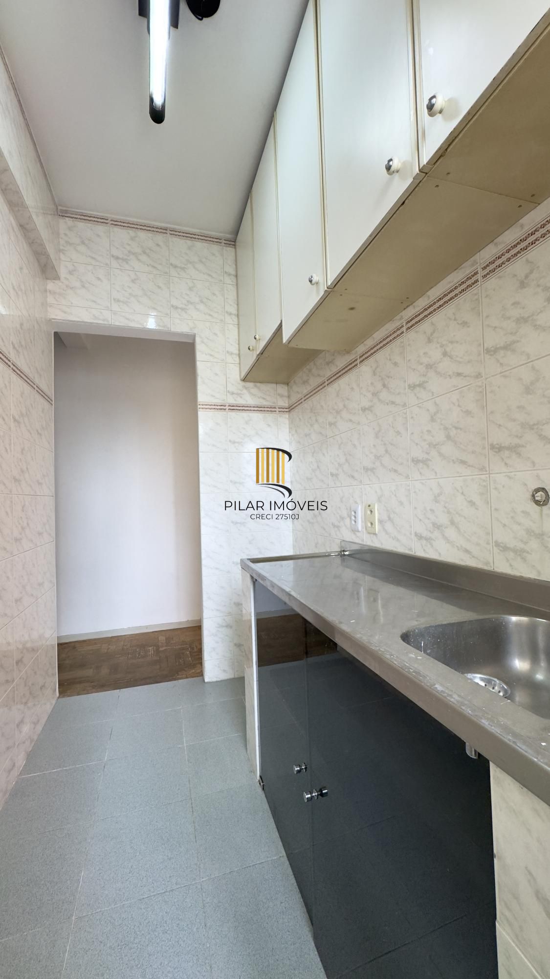 Apartamento 1 dormitório em andar alto, no coração do Centro Histórico