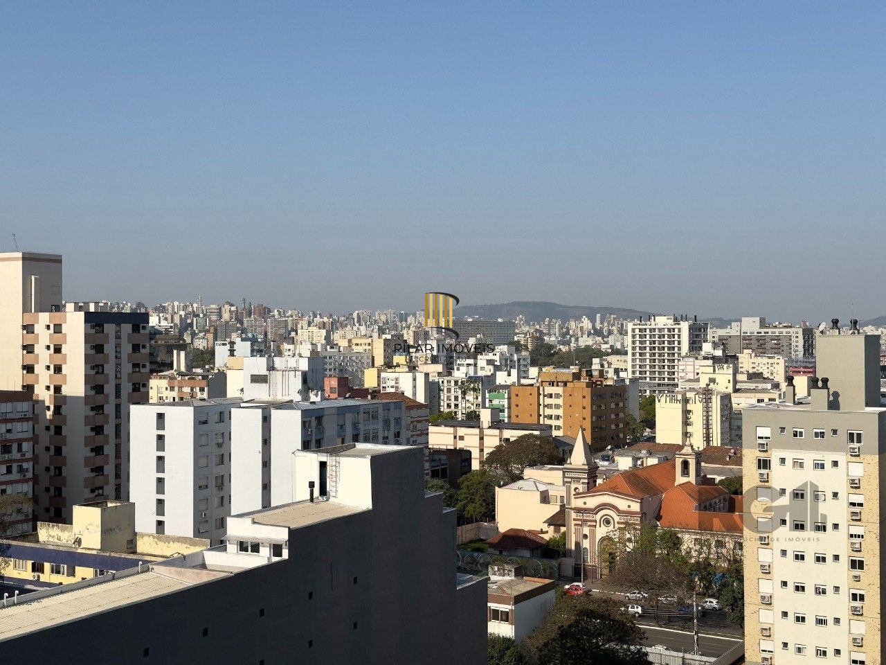 APARTAMENTO 1 DORMITÓRIO COM CHURRASQUEIRA E GARAGEM NO CENTRO HISTÓRICO