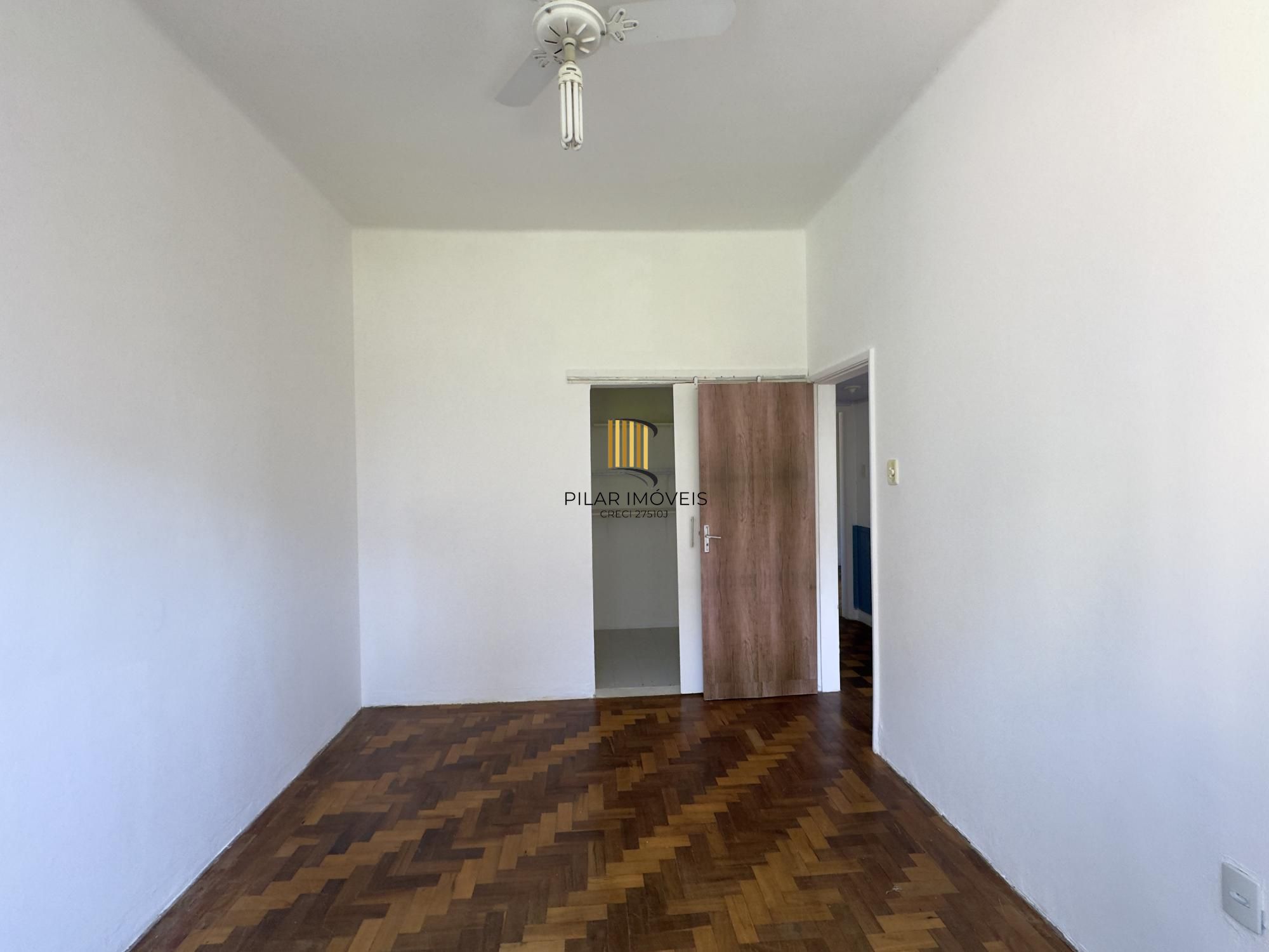 Apartamento 2 dormitórios super silencioso no Centro Histórico