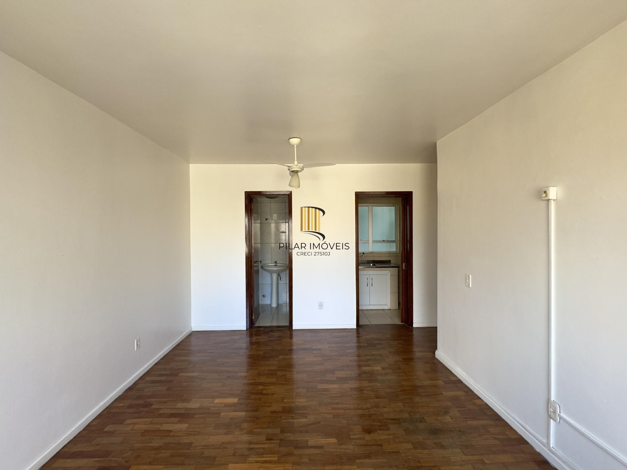 Studio de 37m², com vista definida e cozinha separada próximo à Santa Casa