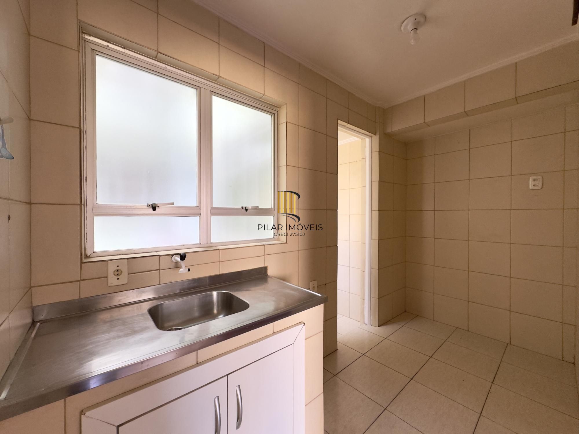 Studio de 37m², com vista definida e cozinha separada próximo à Santa Casa