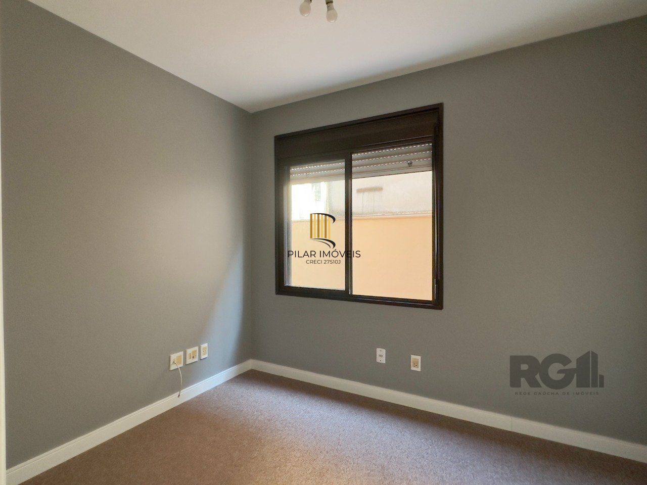 APARTAMENTO GARDEN, 2 DORMITÓRIOS E 1 VAGA DE GARAGEM COM ÓTIMA LOCALIZAÇÃO NO MOINHOS