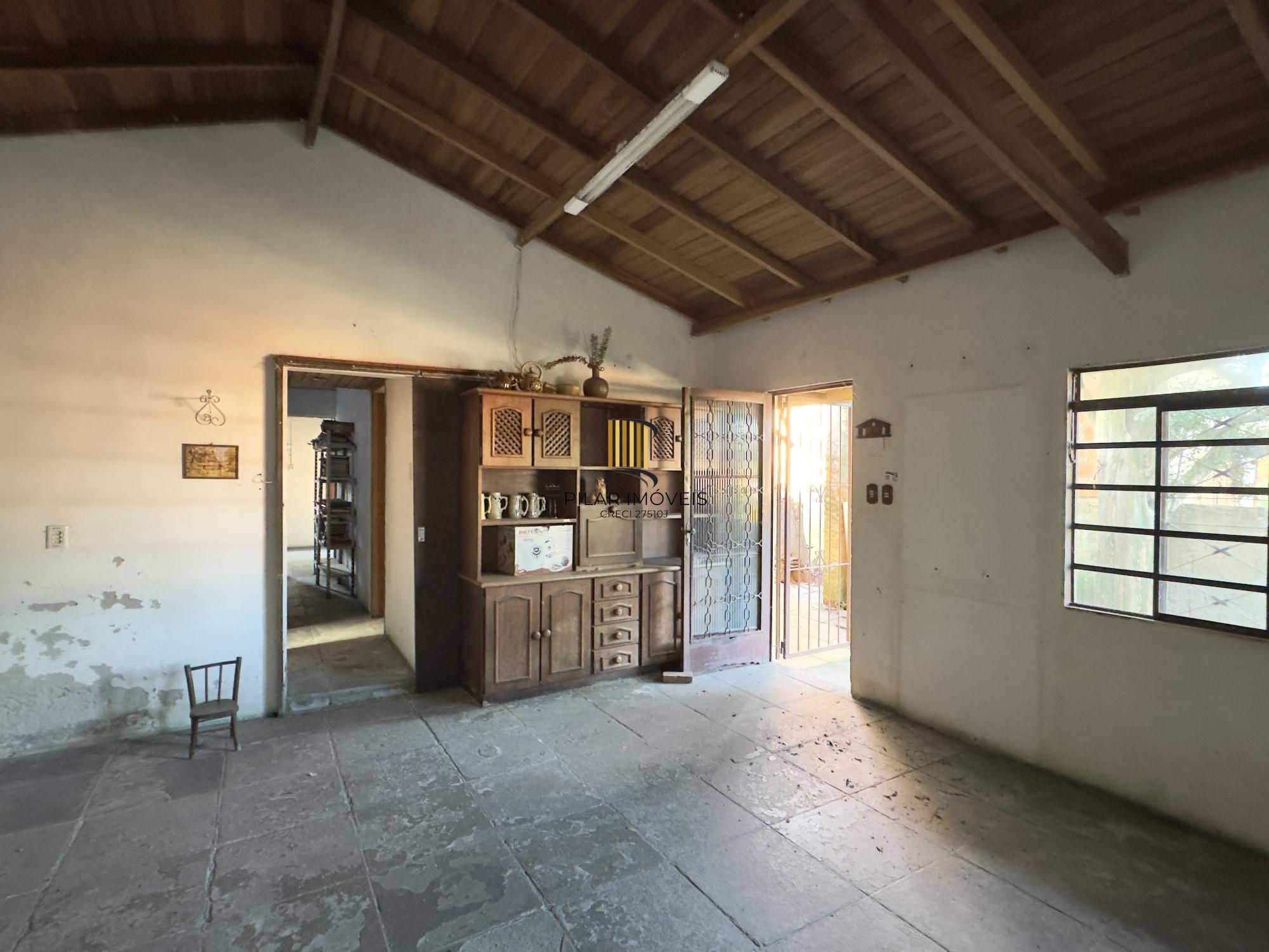 Casa 2 dormitórios no bairro Camaquã