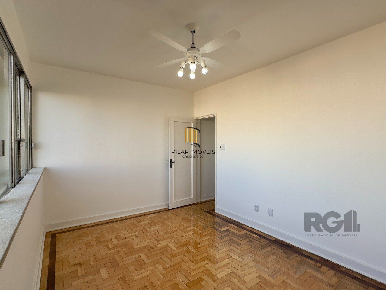 SUPER APARTAMENTO REFORMADO DE 3 DORMITÓRIOS EM ÓTIMA LOCALIZAÇÃO NA DUQUE