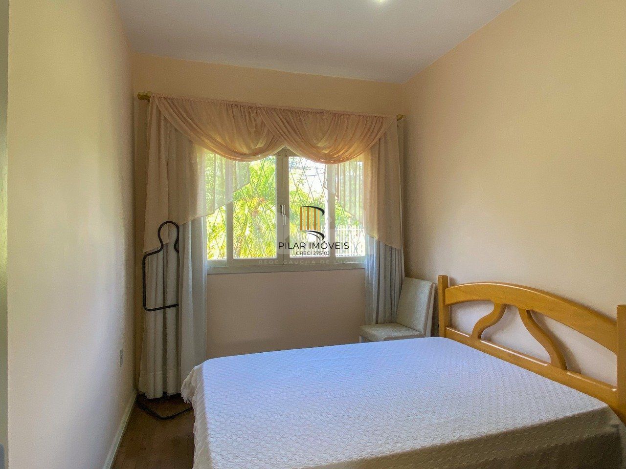 Casa com 4 dormitórios, no bairro Nossa Senhora das Graças em Canoas/RS
