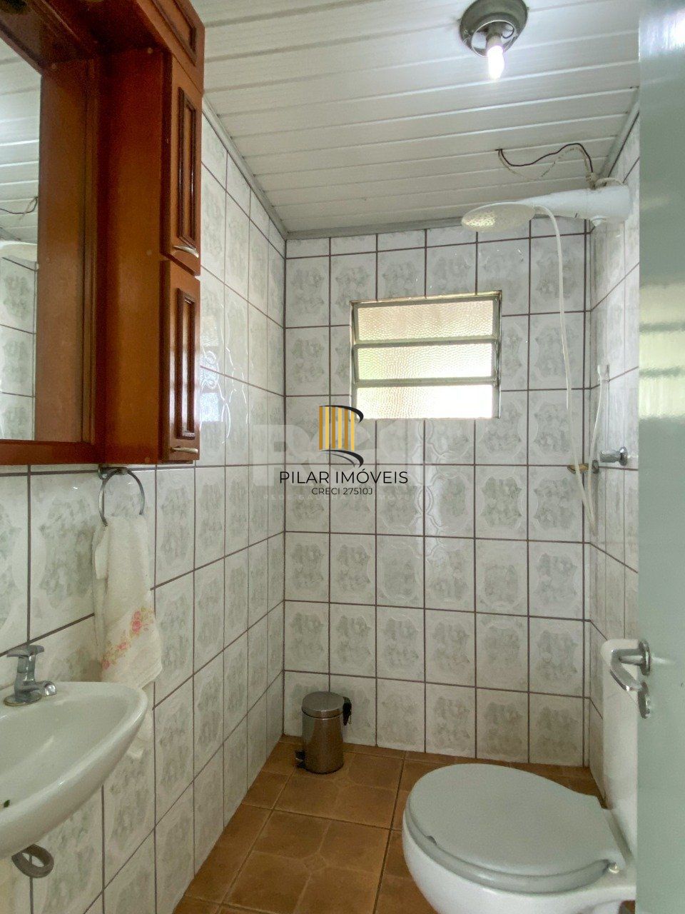 Casa com 4 dormitórios, no bairro Nossa Senhora das Graças em Canoas/RS