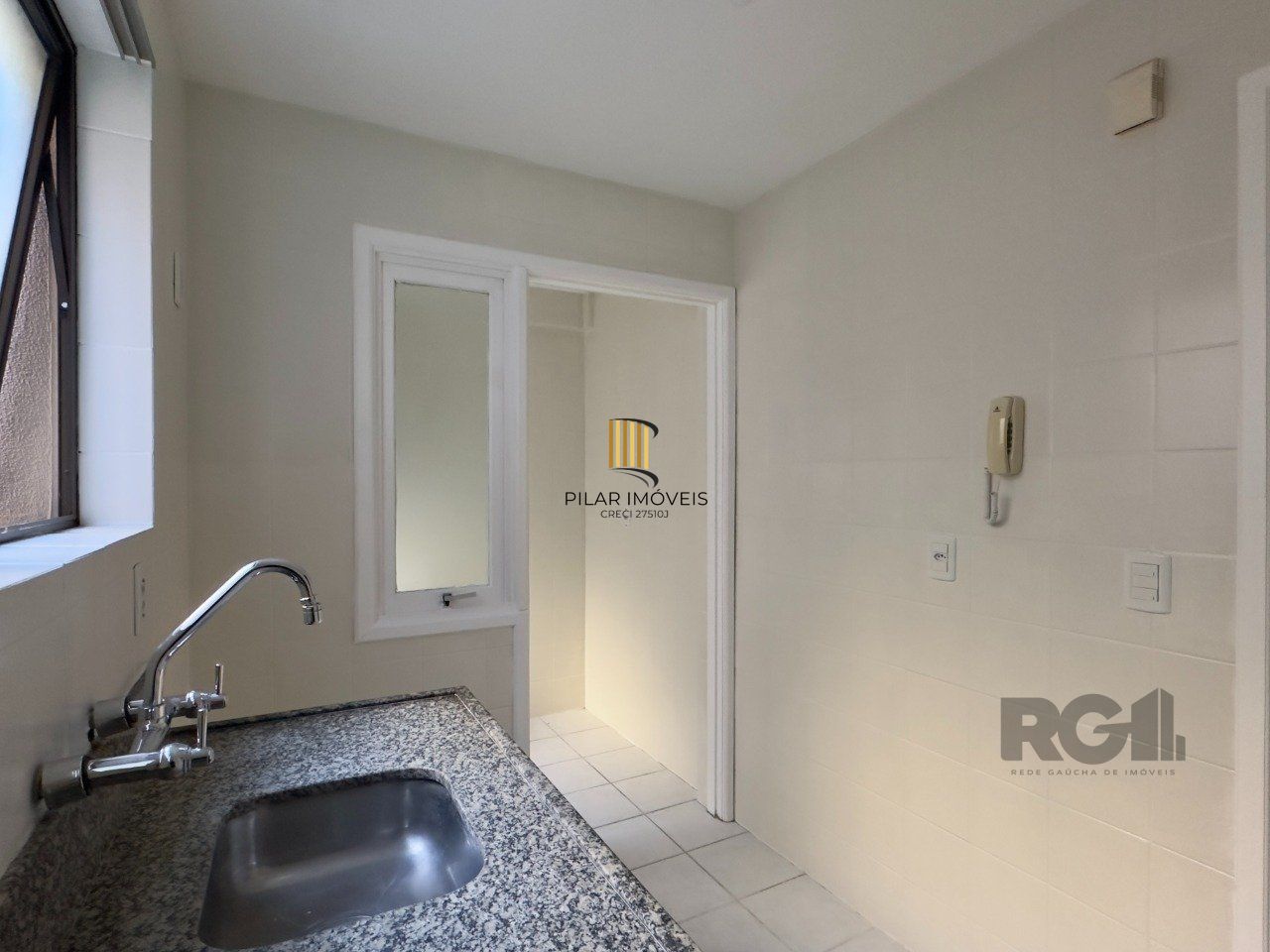 APARTAMENTO GARDEN, 2 DORMITÓRIOS E 1 VAGA DE GARAGEM COM ÓTIMA LOCALIZAÇÃO NO MOINHOS