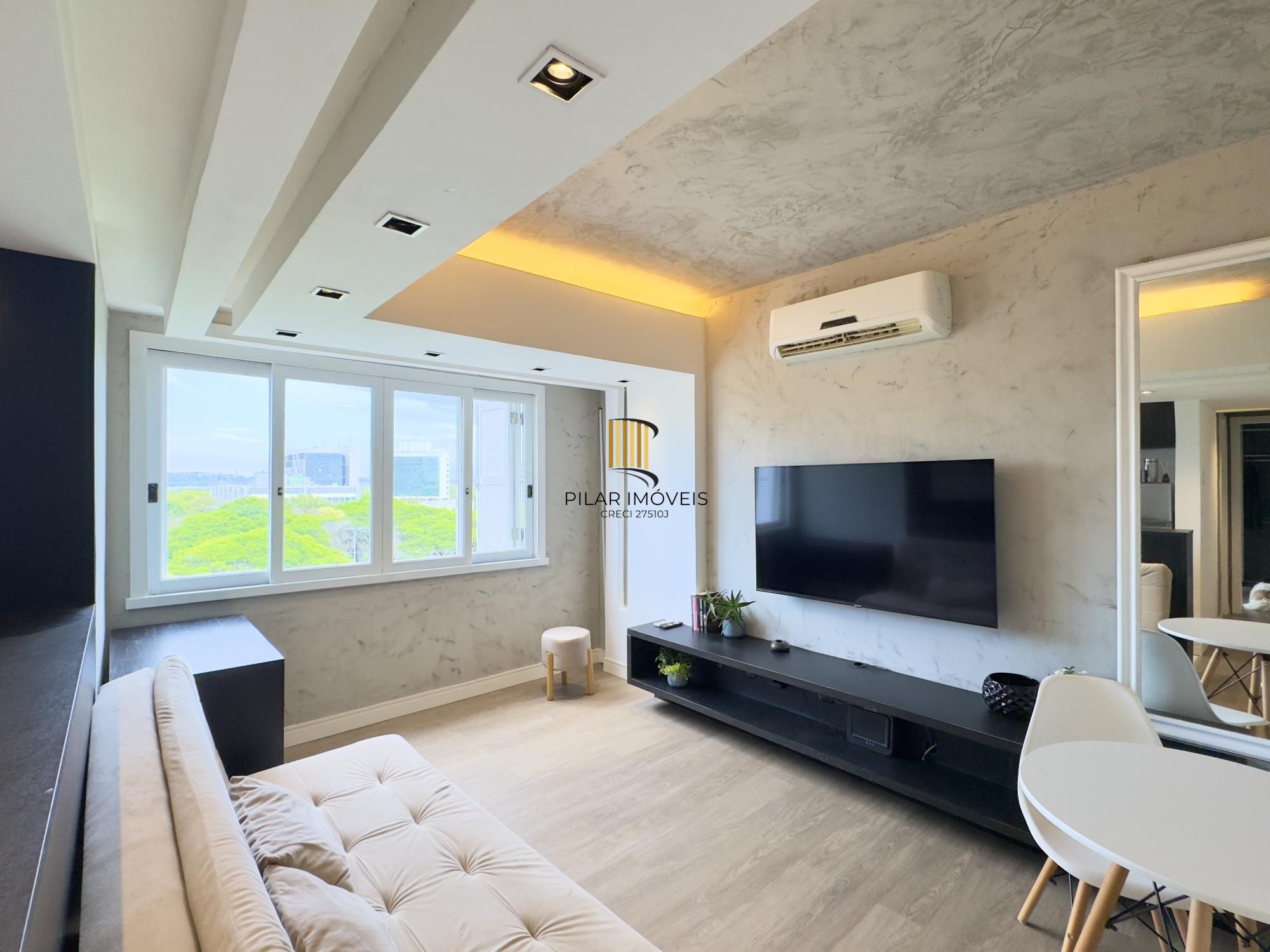 Apartamento reformado com vista definida, ótima localização no Centro Histórico - Pilar Imóveis