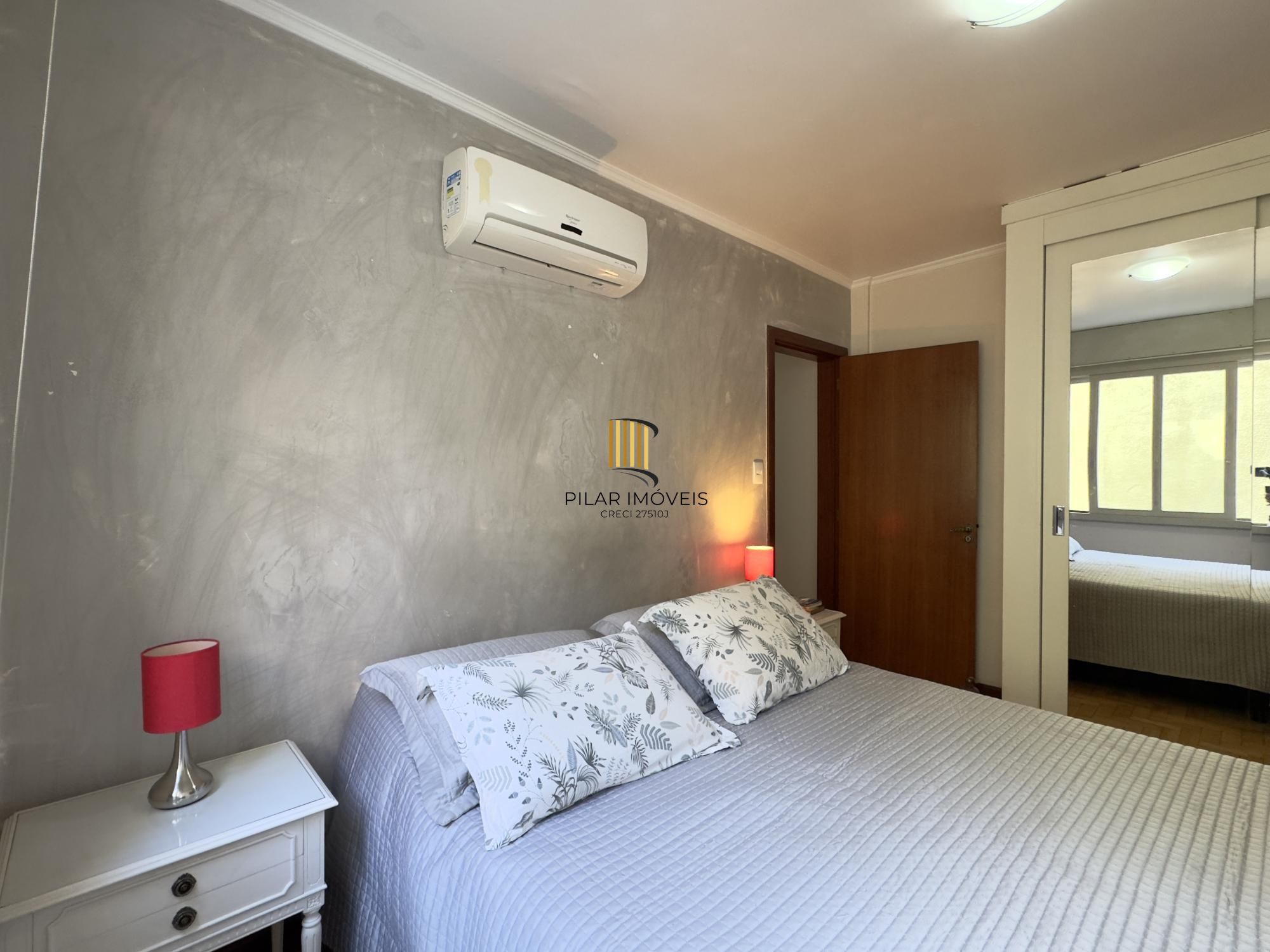 APARTAMENTO 2 DORMITÓRIOS SUPER CHARMOSO NO BAIRRO CENTRO HISTÓRICO