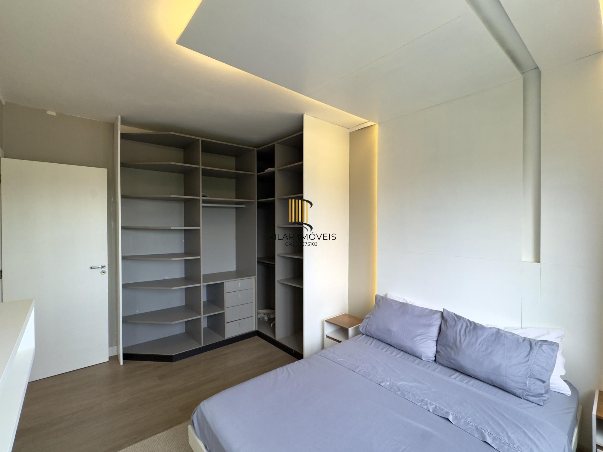 Apartamento reformado com vista definida, ótima localização no Centro Histórico