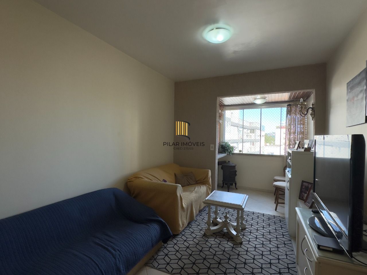 APARTAMENTO 2 DORMITÓRIOS COM LAVABO E VISTA DEFINIDA NO CENTRO HISTÓRICO