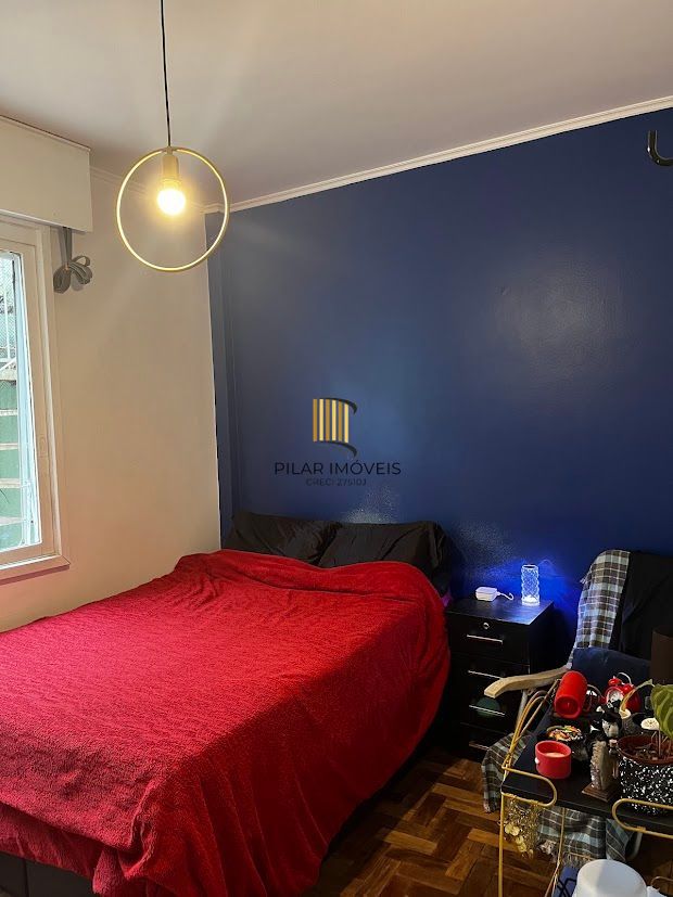 Apartamento 2 dormitórios com pátio no Centro Histórico