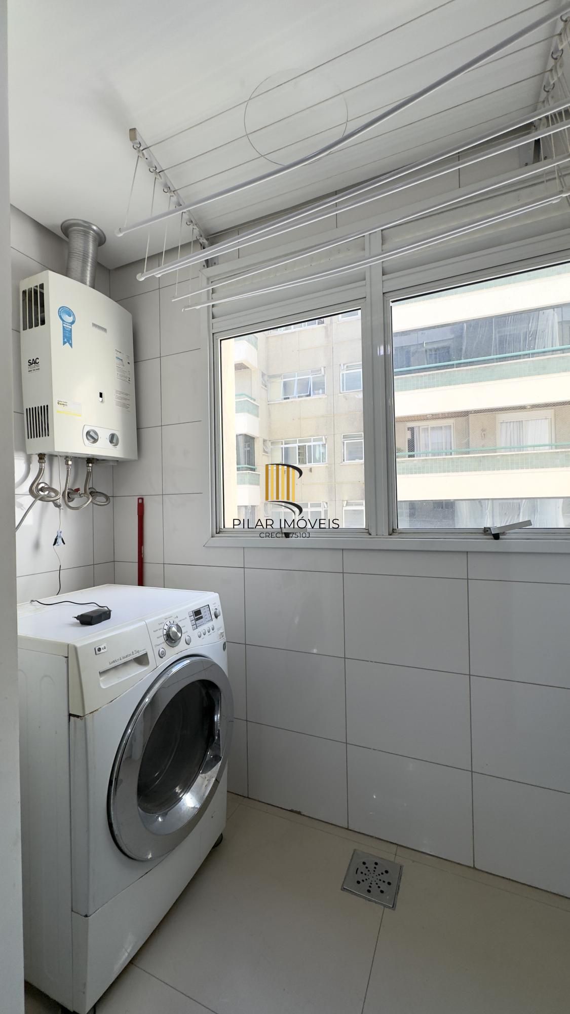 APARTAMENTO 2 DORMITÓRIOS, SENDO 1 SUÍTE COM VAGA DE GARAGEM NO BAIRRO SANTANA