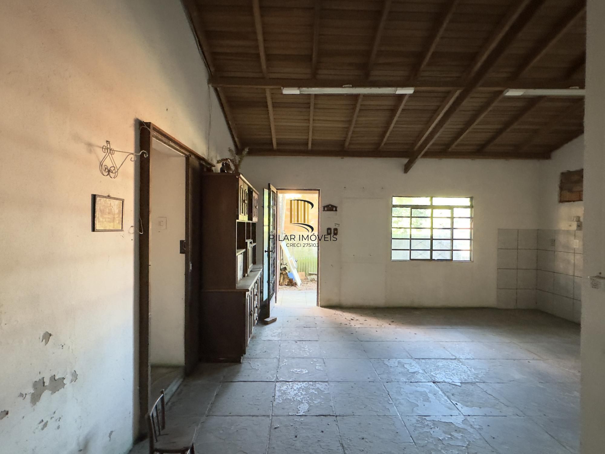 Casa 2 dormitórios no bairro Camaquã