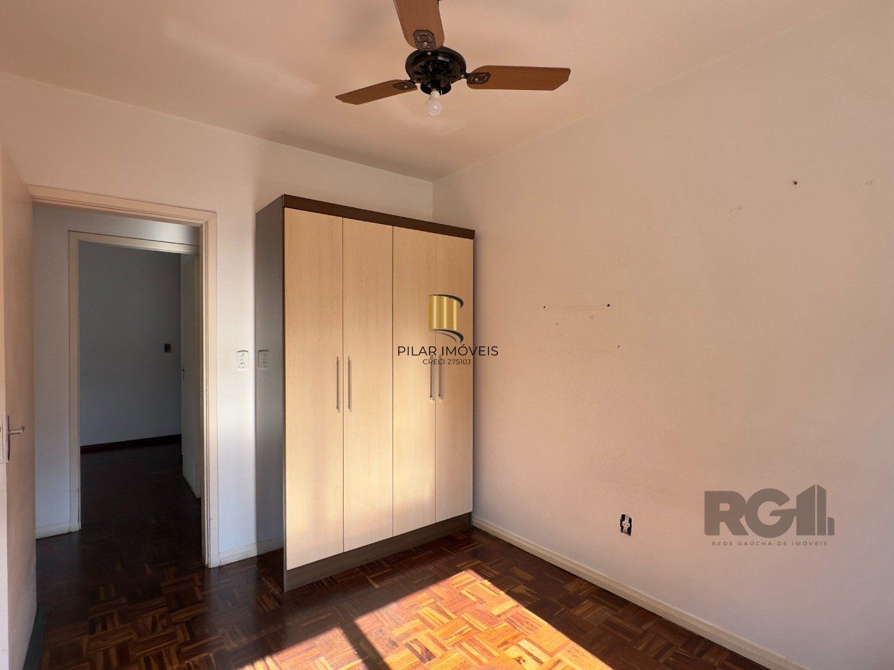 APARTAMENTO 2 DORMITÓRIOS, ENSOLARADO E LOCALIZADO NA PARTE ALTA DO CENTRO HISTÓRICO