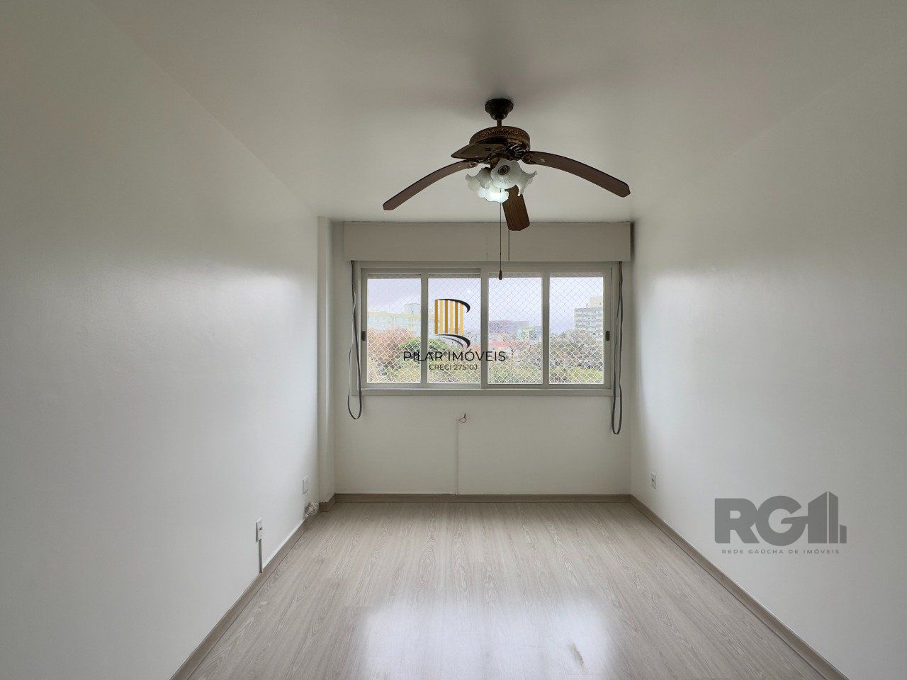 OPORTUNIDADE: APARTAMENTO 3 DORMITÓRIOS COM SUÍTE E VAGA DE GARAGEM NO MENINO DEUS