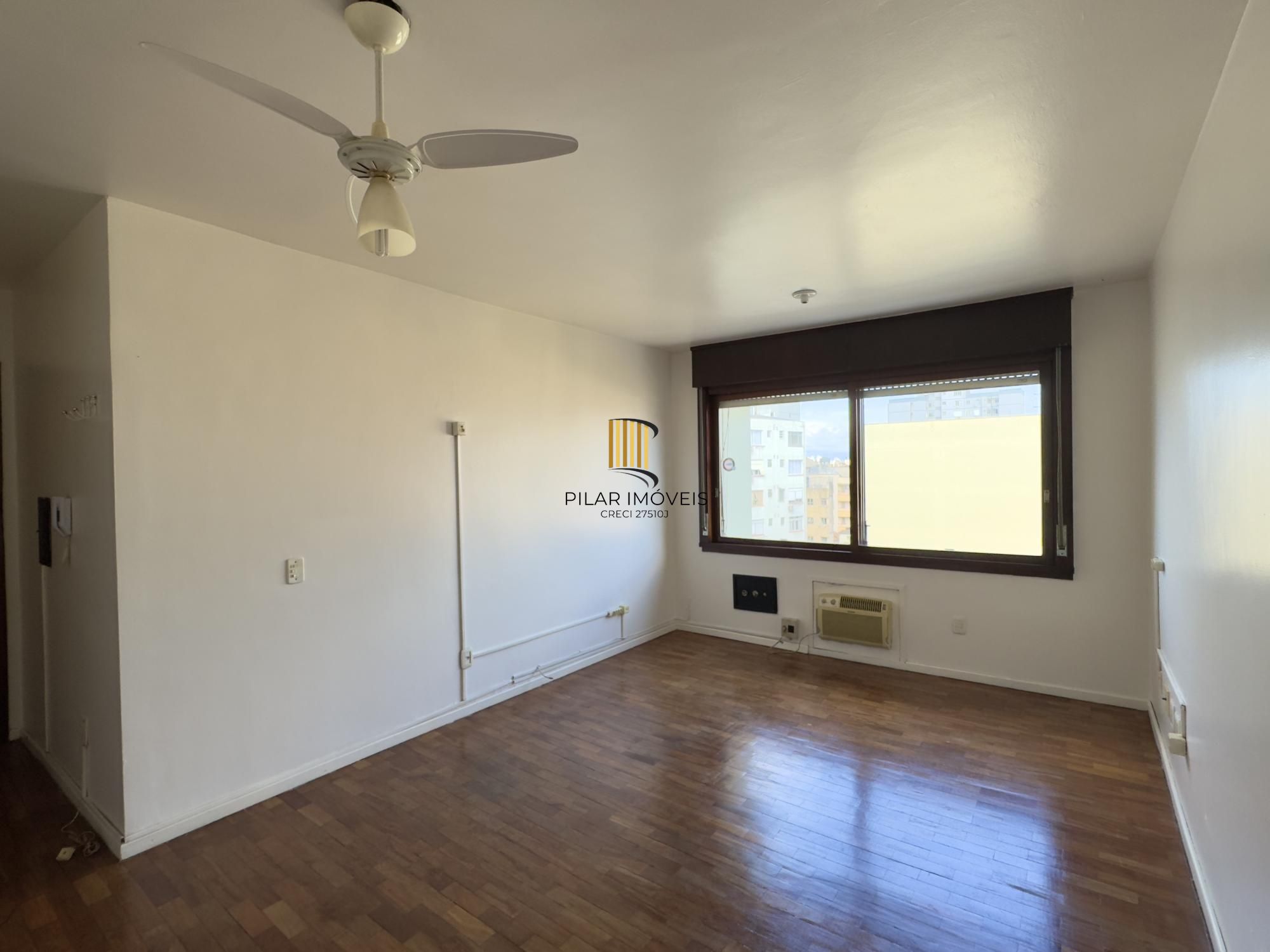 Studio de 37m², com vista definida e cozinha separada próximo à Santa Casa