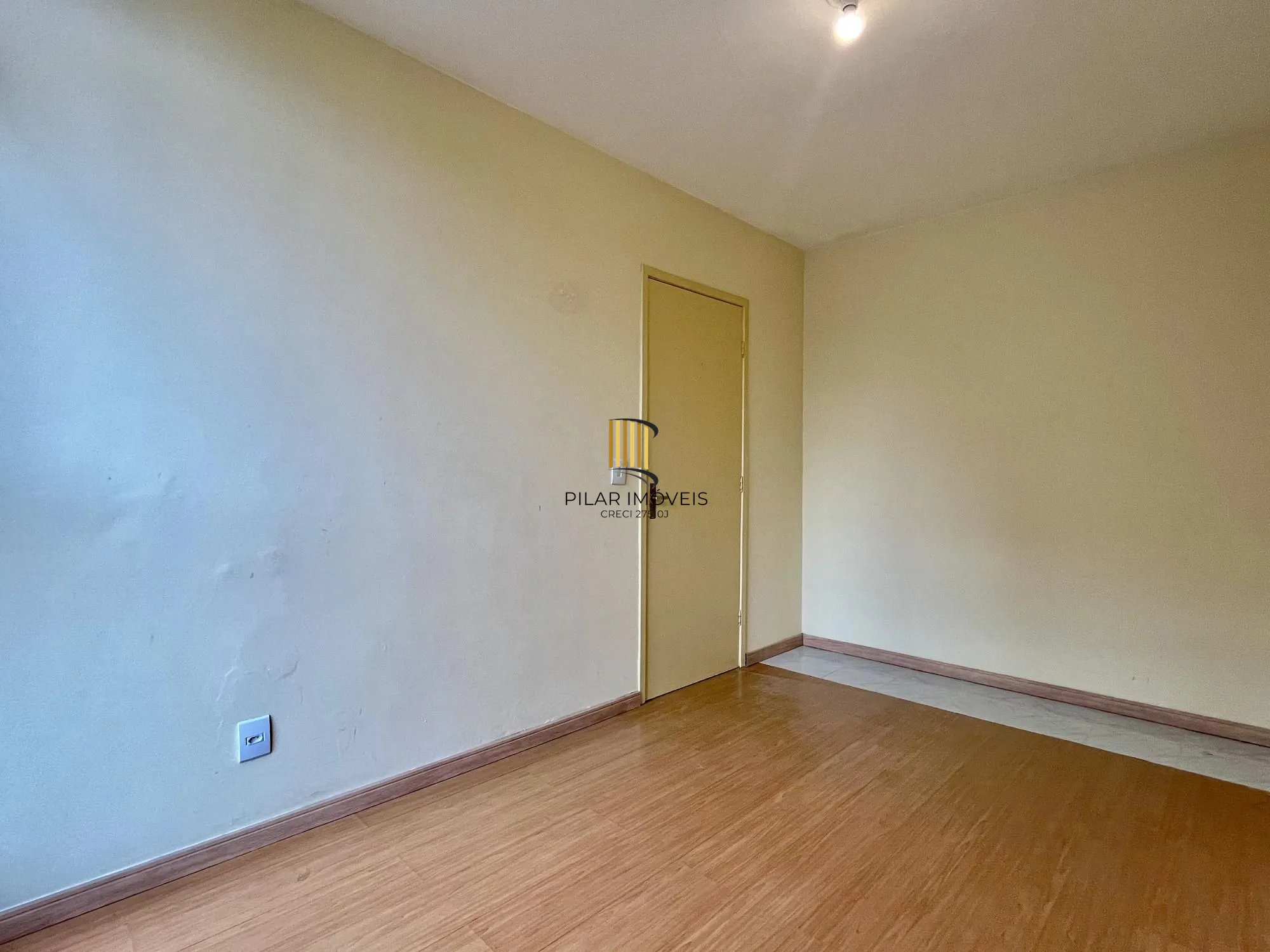 APARTAMENTO 1 DORMITÓRIO COM VAGA DE GARAGEM