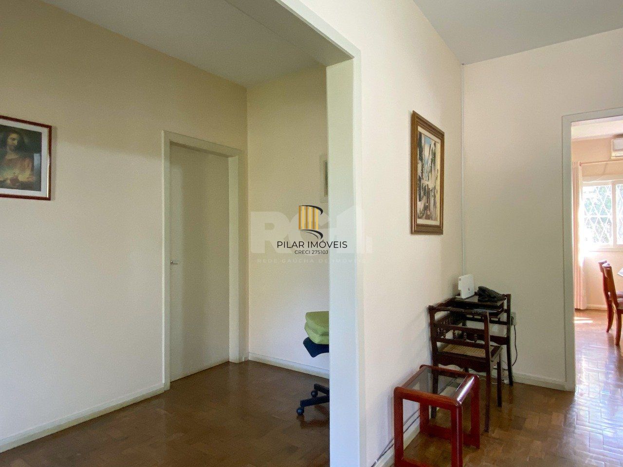 Casa com 4 dormitórios, no bairro Nossa Senhora das Graças em Canoas/RS