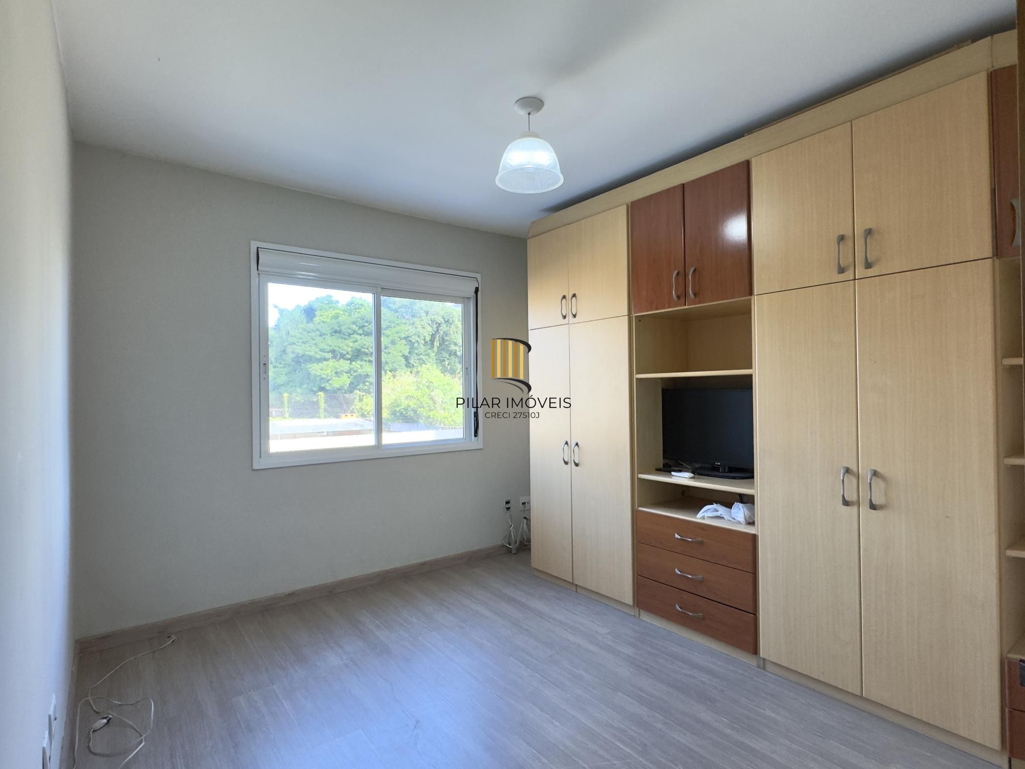 APARTAMENTO 2 DORMITÓRIOS, SENDO 1 SUÍTE COM VAGA DE GARAGEM NO BAIRRO SANTANA