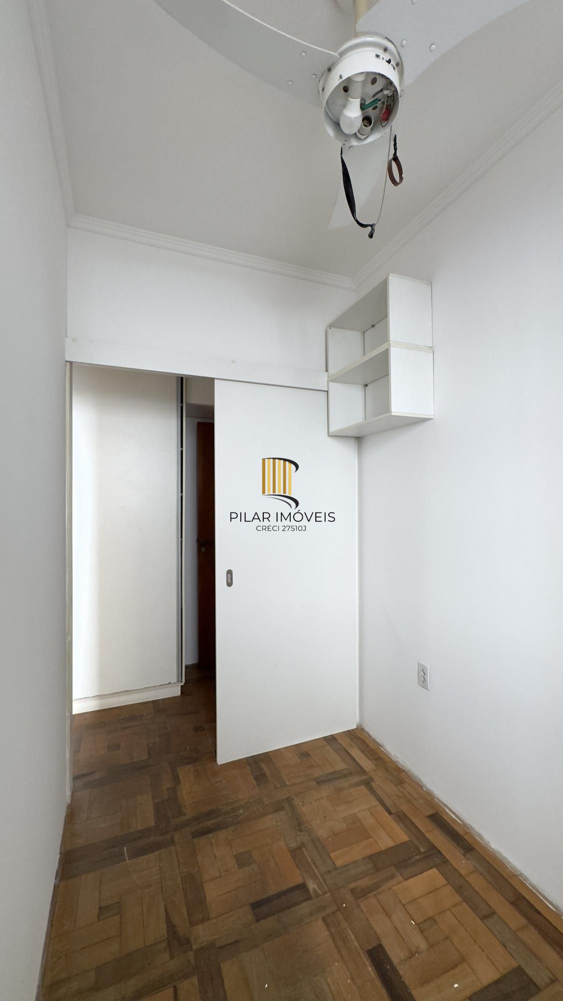 Apartamento reformado de 68m², 2 dormitórios no bairro Praia de Belas