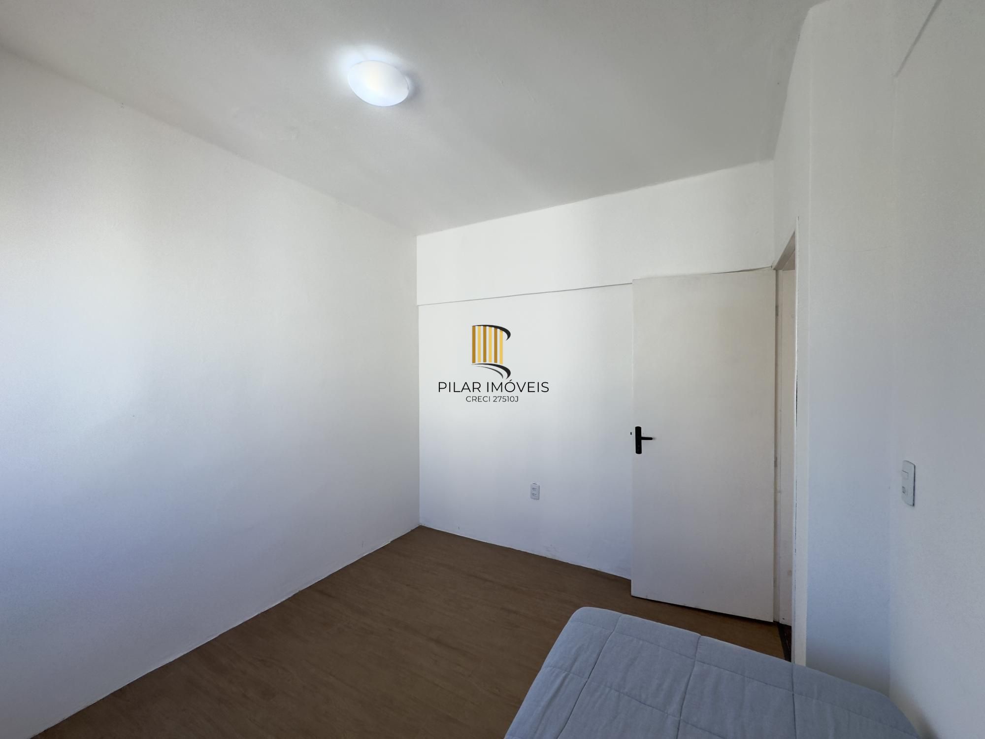 APARTAMENTO 2 DORMITÓRIOS REFORMADO COM LINDA VISTA NO CENTRO HISTÓRICO