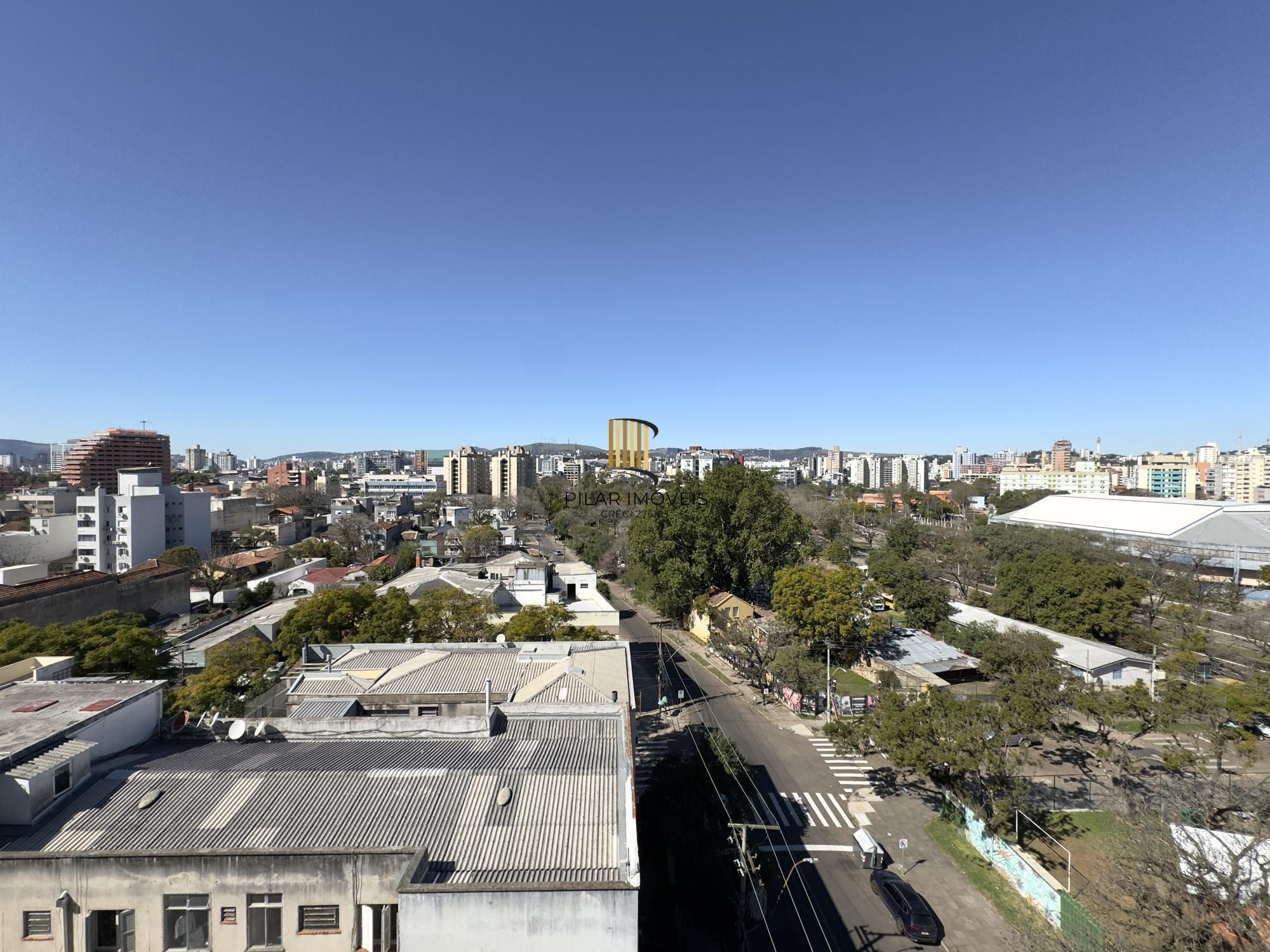 Apartamento 2 dormitórios, com lavabo e vaga de garagem na Cidade Baixa