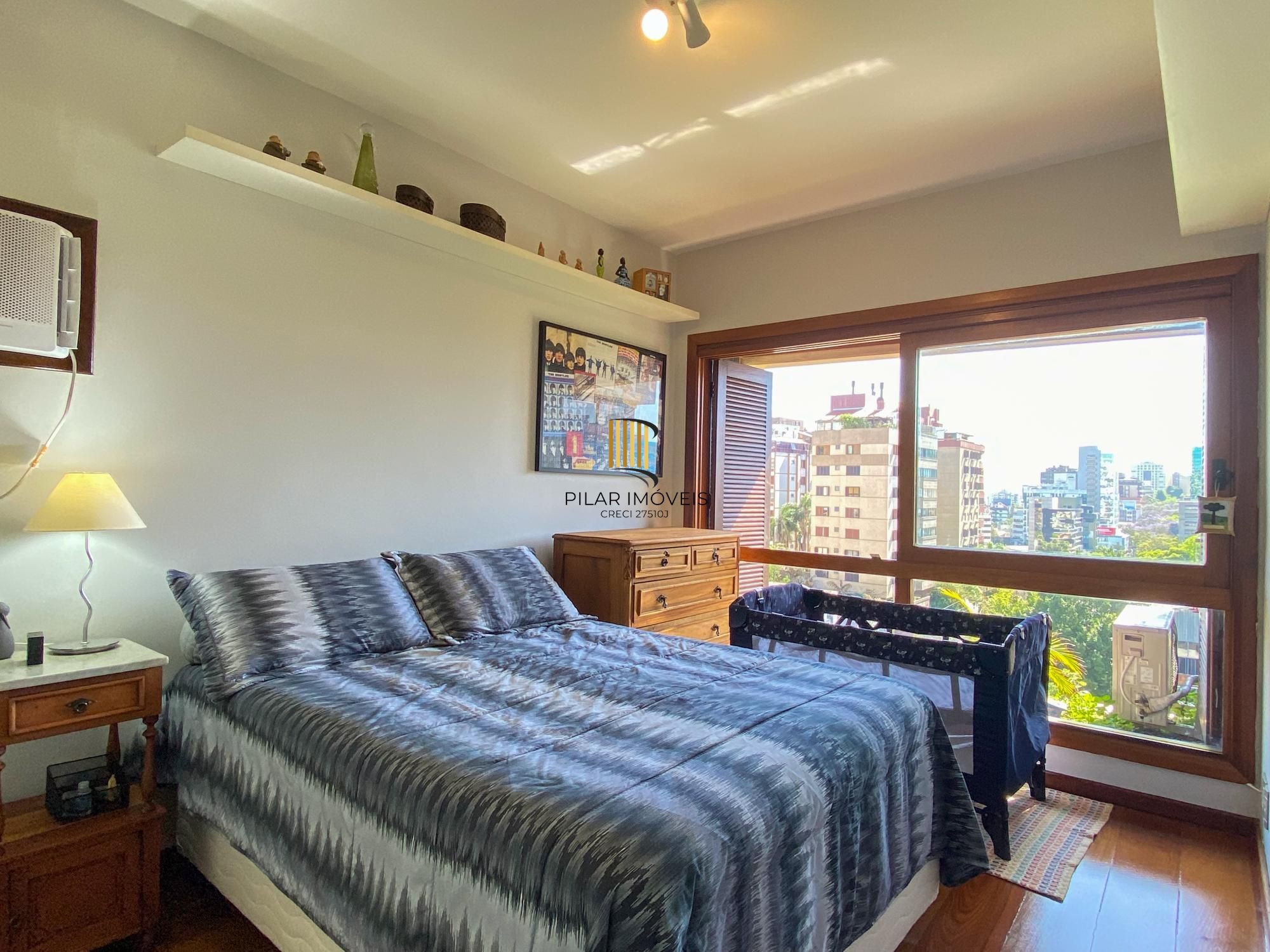 Apartamento 3 dormitório, 2 vagas e depósito a poucos metros do Parcão