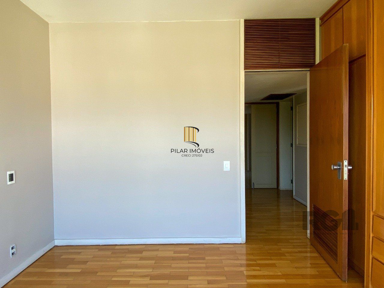 Apartamento com muito conforto e ótima iluminação no Moinhos de Vento