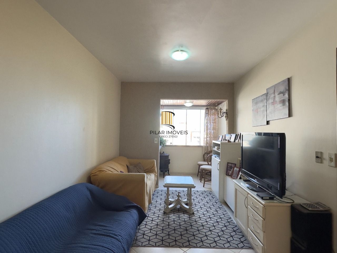 APARTAMENTO 2 DORMITÓRIOS COM LAVABO E VISTA DEFINIDA NO CENTRO HISTÓRICO